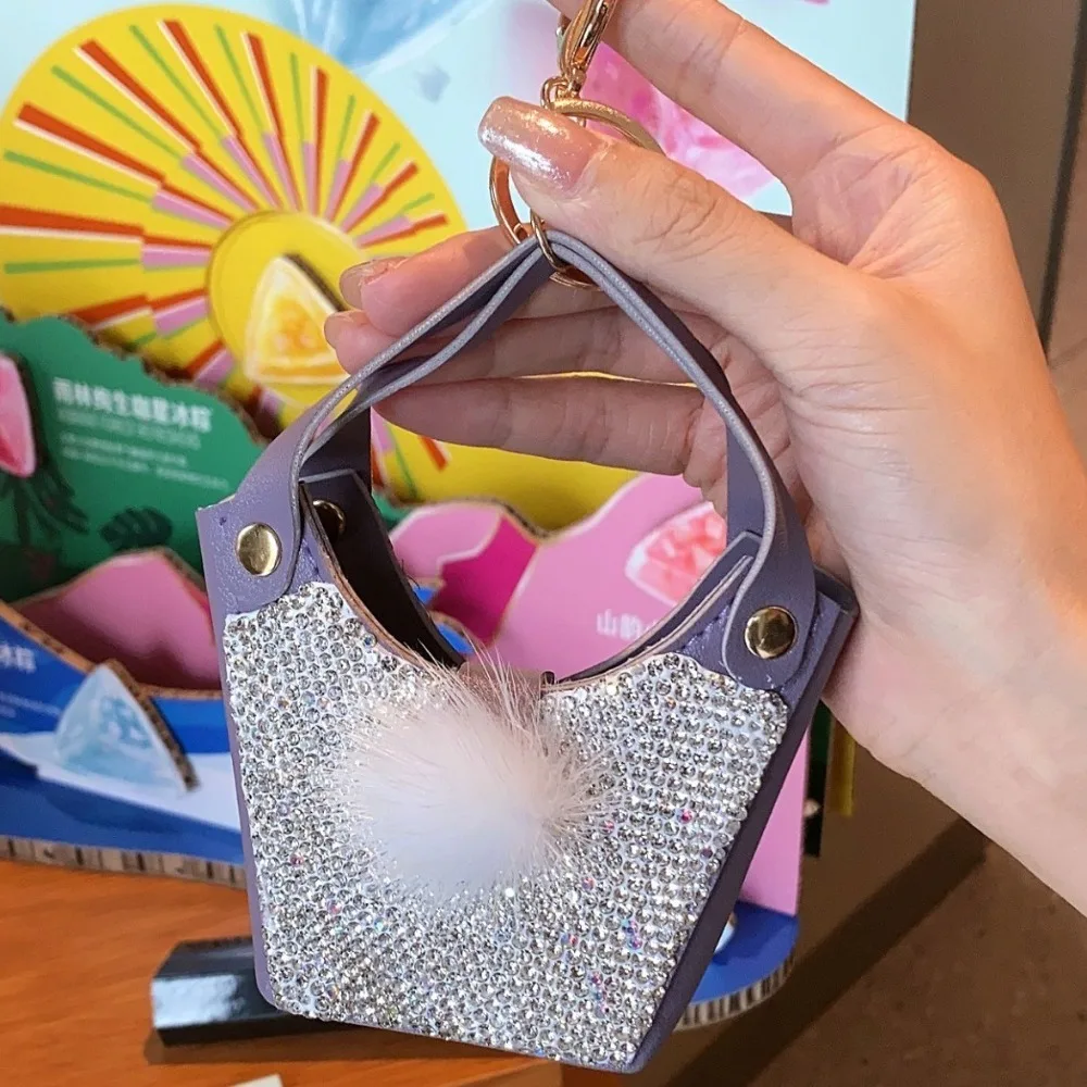 Hairball Mini Luxury Headphone Bag Key Ring Coin Purse Leather Coin Bag Pendant Fashionable Mini Handbag Keychain Girls Gift
Hairball Mini Luxury Headphone Bag Key Ring Coin Purse Leather Coin Bag Pendant Fashionable Mini Handbag Keychain Girls Gift