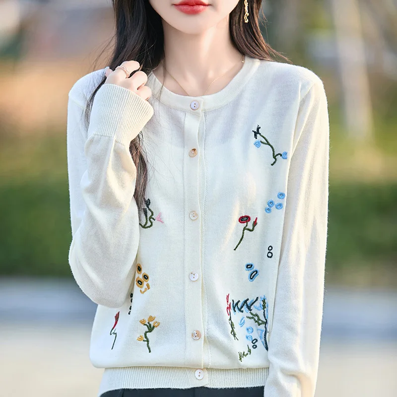 2026 New Embroidery Knitted Wool Knitted Cardigan Women's Spring and Autumn Fashion Women's Top Thin Sweater coat
2026 New Embroidery Knitted Wool Knitted Cardigan Women's Spring and Autumn Fashion Women's Top Thin Sweater coat