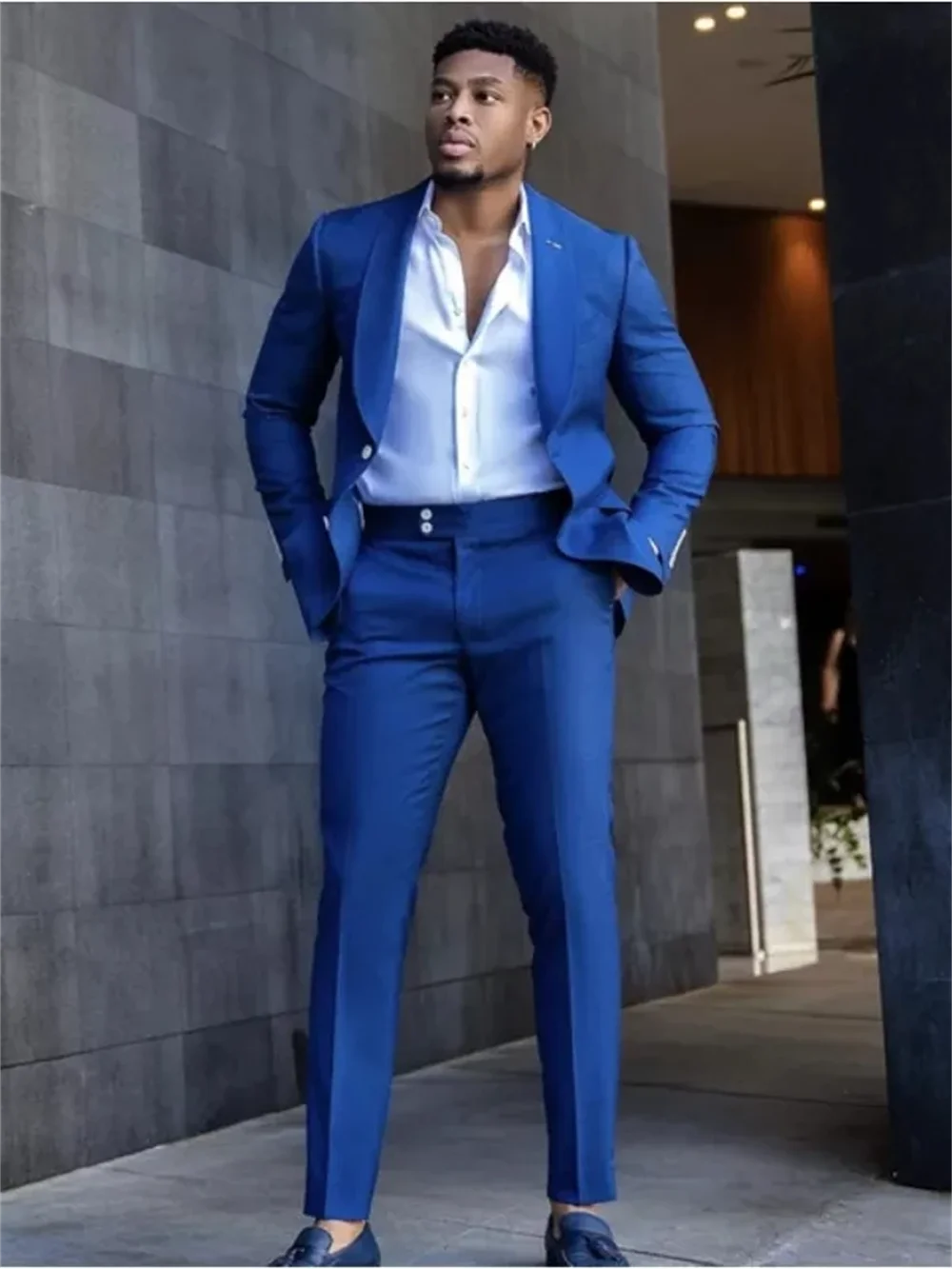 2 Pieces NEW Handsome Royal Blue Men Suits Slim Fit Wedding Formal Groom Custom Made Men's Clothes Blazer Pants
2 Pieces NEW Handsome Royal Blue Men Suits Slim Fit Wedding Formal Groom Custom Made Men's Clothes Blazer Pants
