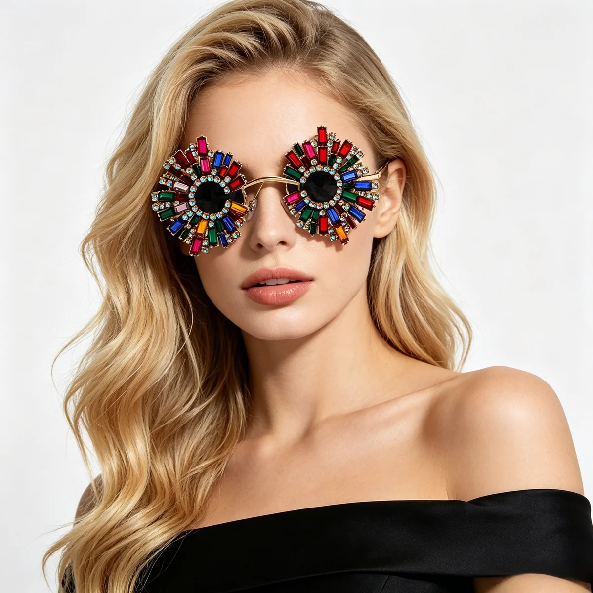Baroque Style Luxury Crystal Sunglasses Sparkling Rhinestone Vintage Festival Party Eyewear for Women Stage Photo Decor Glasses
Baroque Style Luxury Crystal Sunglasses Sparkling Rhinestone Vintage Festival Party Eyewear for Women Stage Photo Decor Glasses