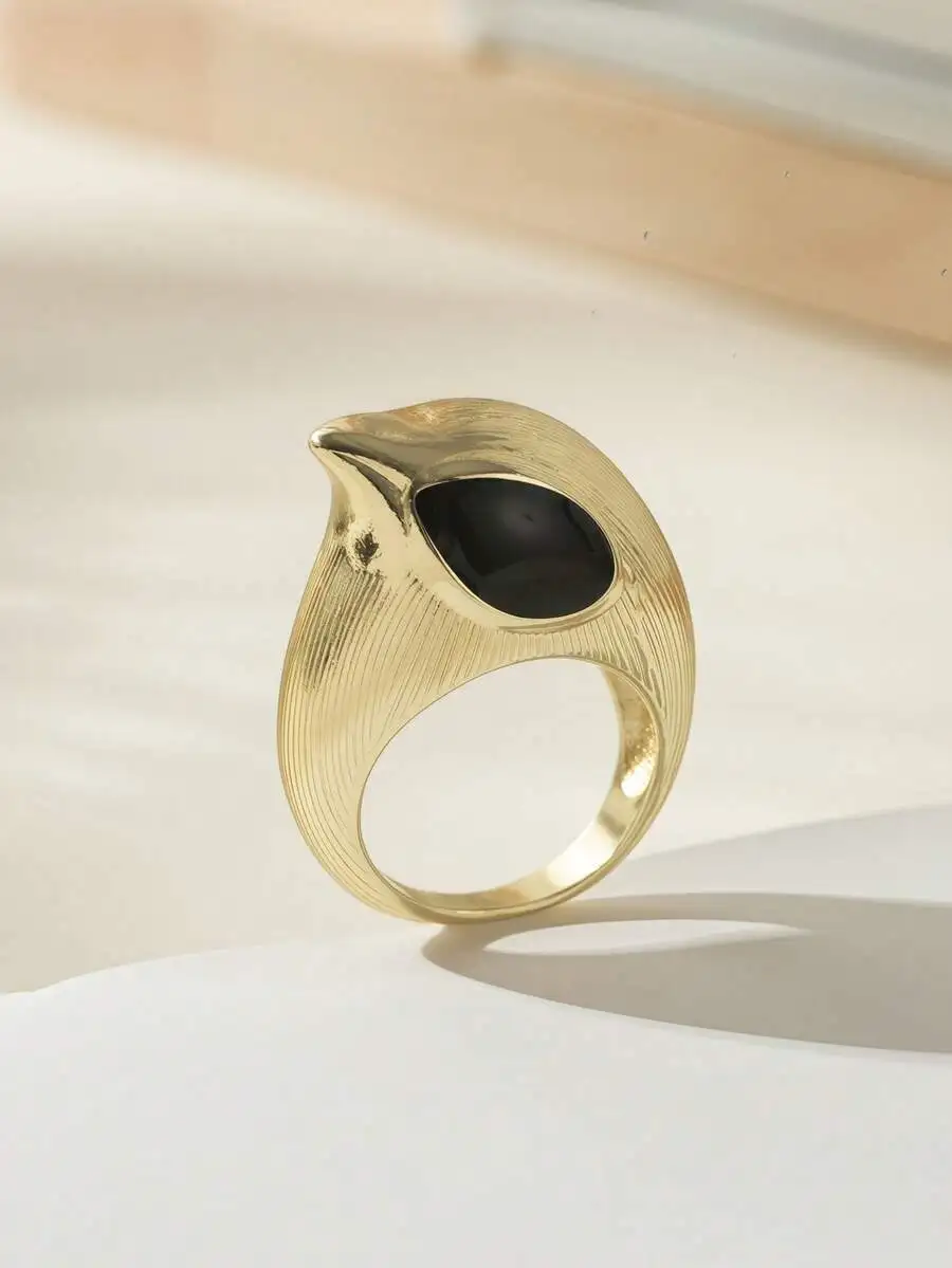 Fashion Bird Shaped Ring With Black Zirconia Stone, Exquisite Accessory For Daily Wear And Vacation
Fashion Bird Shaped Ring With Black Zirconia Stone, Exquisite Accessory For Daily Wear And Vacation