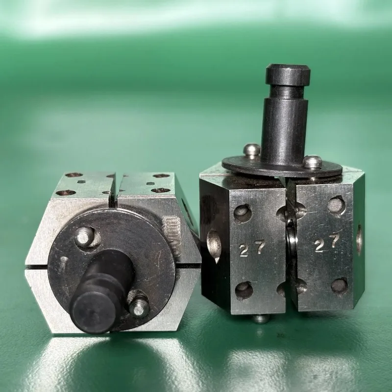 Luyi Type II Cold Welder Mold for Welding Copper or Aluminum Wires
Luyi Type II Cold Welder Mold for Welding Copper or Aluminum Wires