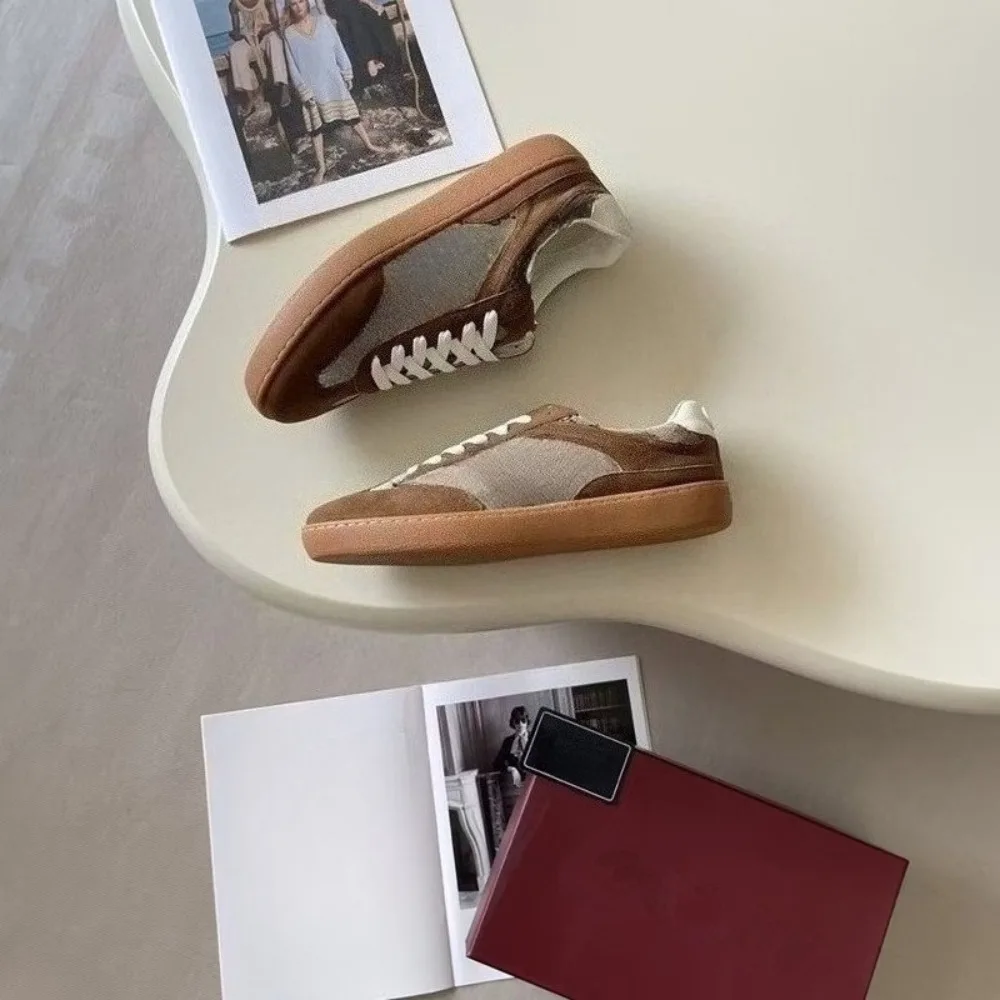 2026 Spring Summer New Unisex Retro Flat Skate Shoes Anti-Slip Casual Sneakers Hidden Wedge Breathable All-Matching Shoes
2026 Spring Summer New Unisex Retro Flat Skate Shoes Anti-Slip Casual Sneakers Hidden Wedge Breathable All-Matching Shoes