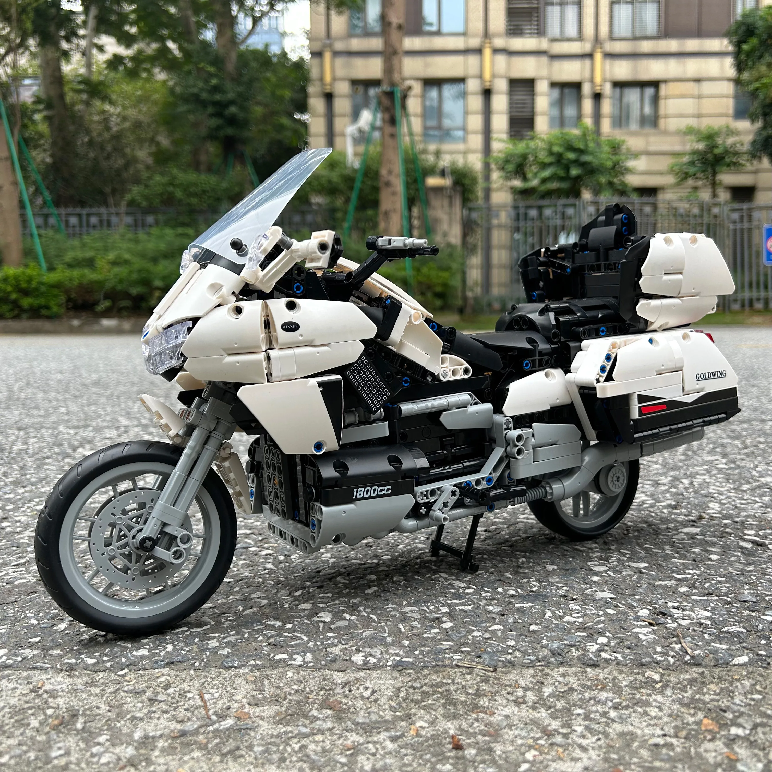 Золотая туристическая модель мотоцикла, строительные блоки MOC, технический гоночный автомобиль 1:6, кирпичи для мотоцикла, высокотехнологичные наборы, игрушки для детей, подарки
Золотая туристическая модель мотоцикла, строительные блоки MOC, технический гоночный автомобиль 1:6, кирпичи для мотоцикла, высокотехнологичные наборы, игрушки для детей, подарки