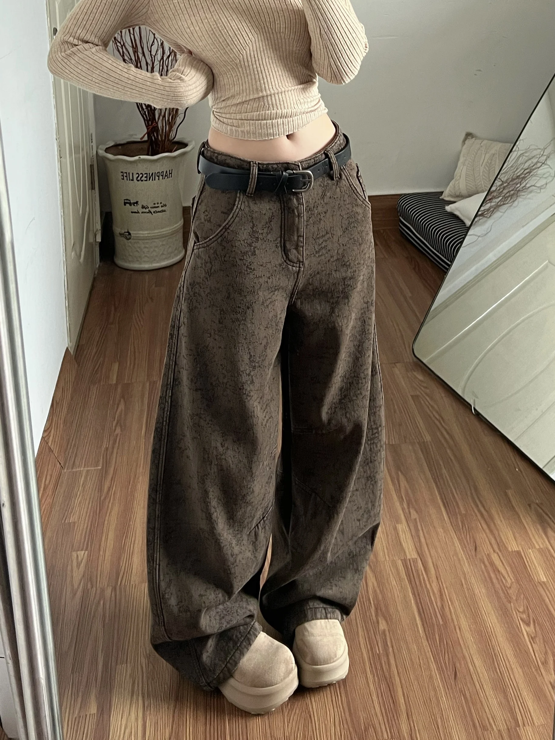 Retro American Tassel Brown Knit Denim Jeans Women's High Waist Wide Leg Pants Autumn Winter New Style Street Fashion Design
Retro American Tassel Brown Knit Denim Jeans Women's High Waist Wide Leg Pants Autumn Winter New Style Street Fashion Design