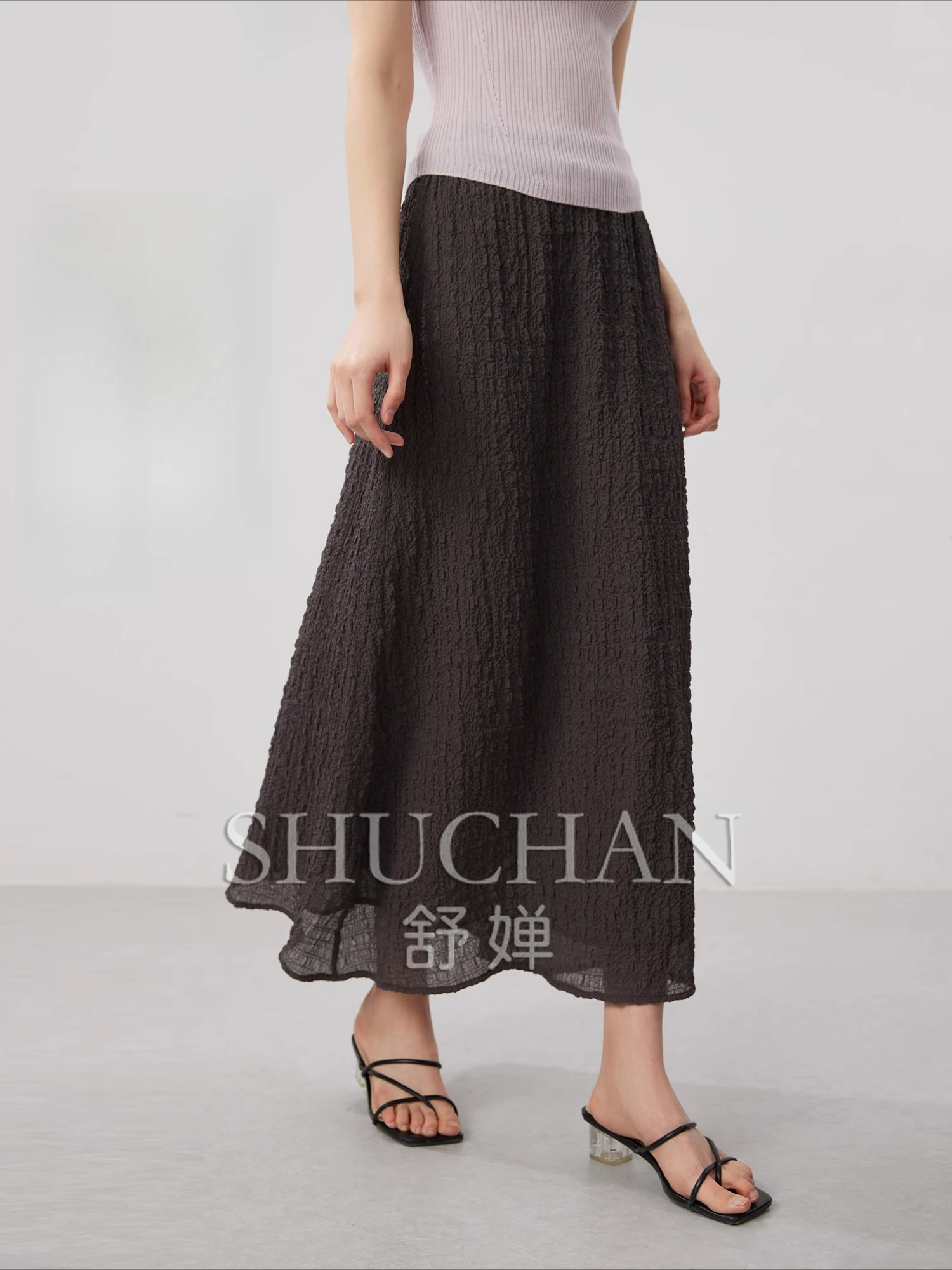 good quality, light luxury tonality, mulberry elastic crepe silk, niche air bubble pleated skirt 25 summer
good quality, light luxury tonality, mulberry elastic crepe silk, niche air bubble pleated skirt 25 summer