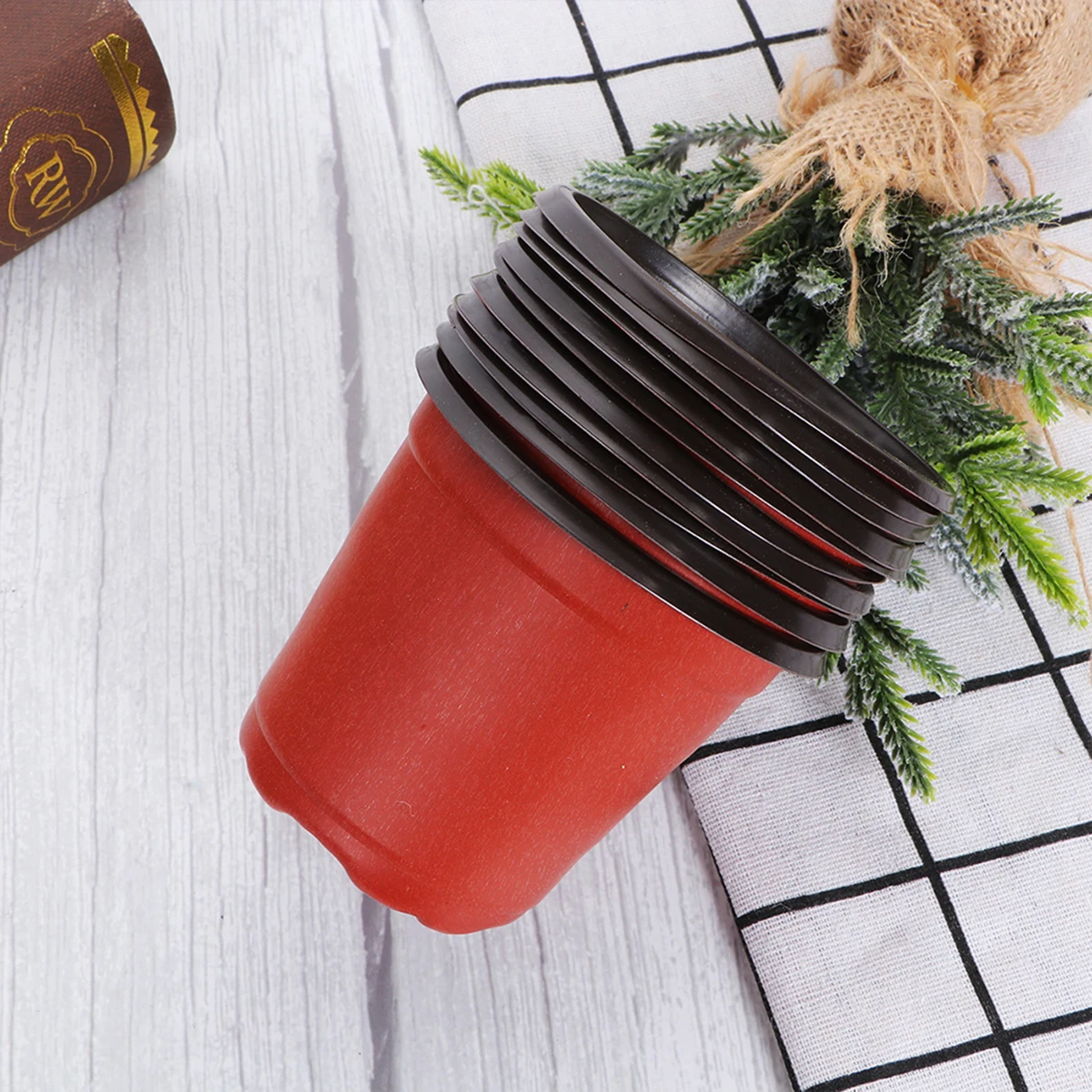 50Pcs Plastic Flowerpot Durable Succulent Pots With Breathable Design Perfect For Window Sills Desks And Bookshelves Decoration
50Pcs Plastic Flowerpot Durable Succulent Pots With Breathable Design Perfect For Window Sills Desks And Bookshelves Decoration