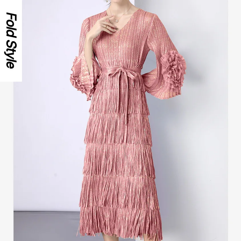 2026 Pleated Bronzing Fringed Dress Disc Flower Horn Sleeve Design Sense Miyake Summer Lace-up Long Dress Women
2026 Pleated Bronzing Fringed Dress Disc Flower Horn Sleeve Design Sense Miyake Summer Lace-up Long Dress Women