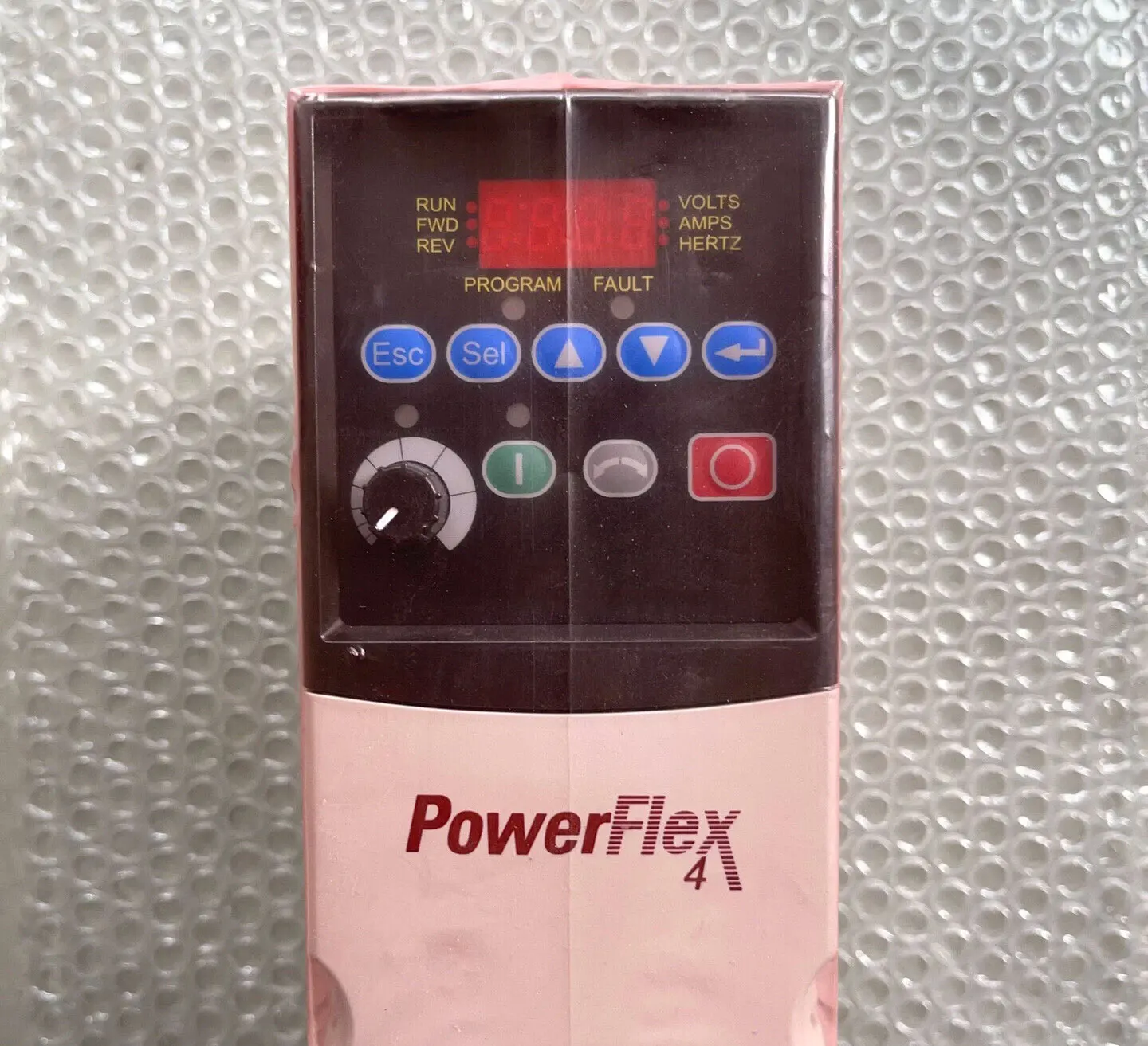 Совершенно новый 22A-D4P0F104 22A-D4P0H204 22A-D4P0N104 Гарантия один год
Совершенно новый 22A-D4P0F104 22A-D4P0H204 22A-D4P0N104 Гарантия один год 