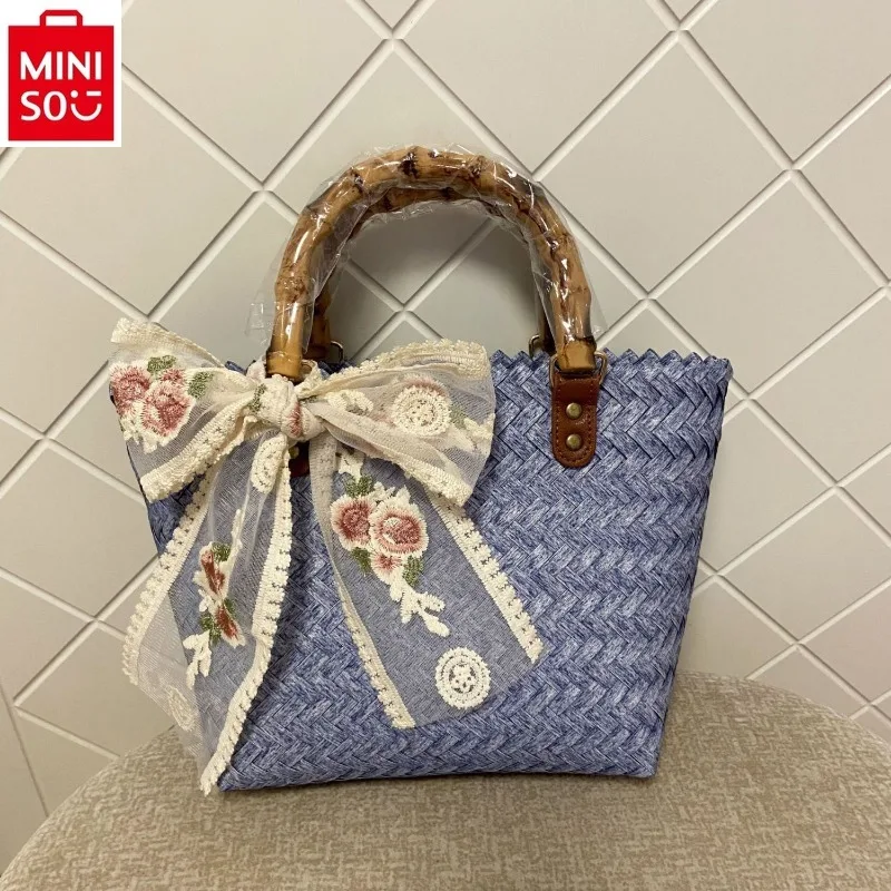 MINISO Disney Fashion High Quality Handheld Woven Bag Women's Large Capacity Handheld Sweet Bow Open Beach Bag
MINISO Disney Fashion High Quality Handheld Woven Bag Women's Large Capacity Handheld Sweet Bow Open Beach Bag