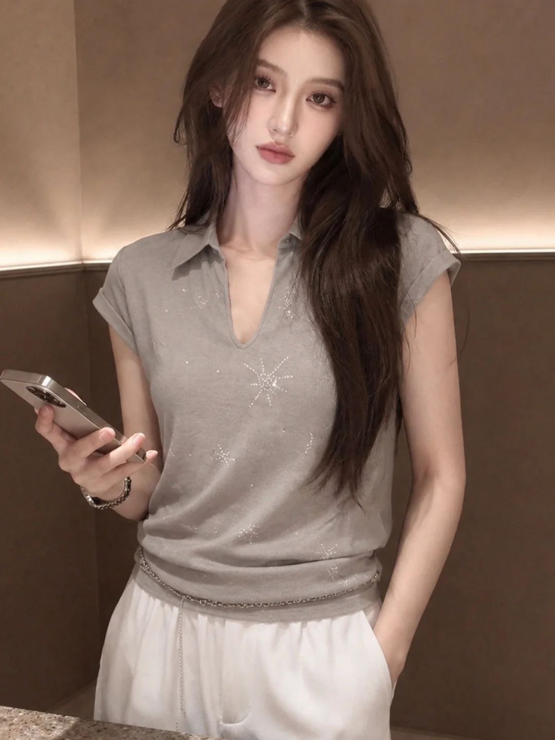 Elegant Short Sleeve T-Shirt Women's Fashionable Rhinestone Design Summer Beautiful Soft Slimming Top Casual Style Elegant Si...
Elegant Short Sleeve T-Shirt Women's Fashionable Rhinestone Design Summer Beautiful Soft Slimming Top Casual Style Elegant Si...