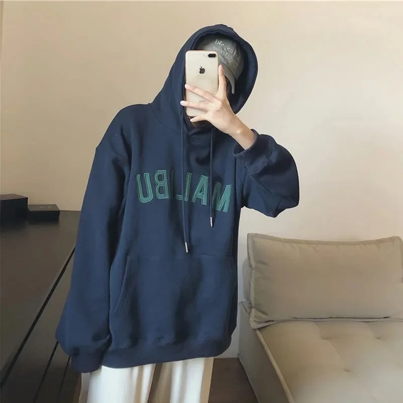 Women's New Solid Color Baggy Fleece Pullover Vintage Pocket Letter Printing Sweatshirt Lazy Casual Raglan Sleeves Hoodie Autumn
Women's New Solid Color Baggy Fleece Pullover Vintage Pocket Letter Printing Sweatshirt Lazy Casual Raglan Sleeves Hoodie Autumn