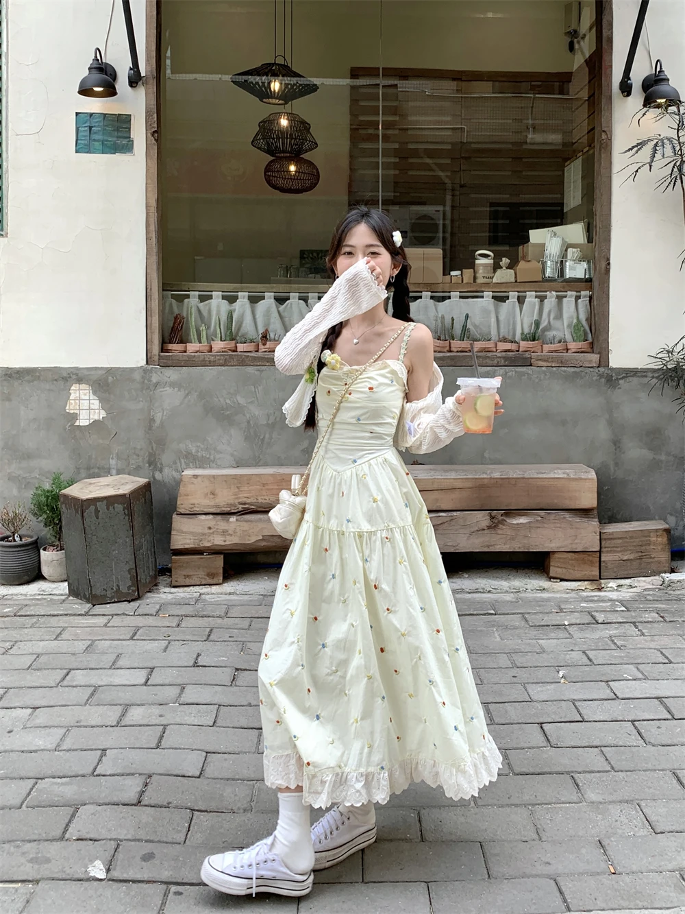 High Quality Hot Selling French Floral Suspender Dress Women Gentle Stylish Waist Cinching A-line Dress Vacation Long Dress Y2k
High Quality Hot Selling French Floral Suspender Dress Women Gentle Stylish Waist Cinching A-line Dress Vacation Long Dress Y2k