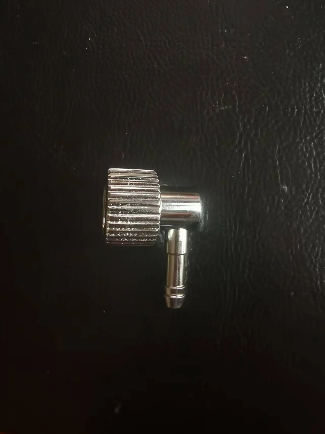 Weimans respirator special connector oxygen connector center oxygen supply 3/8 inner wire live 9/16diss
Weimans respirator special connector oxygen connector center oxygen supply 3/8 inner wire live 9/16diss