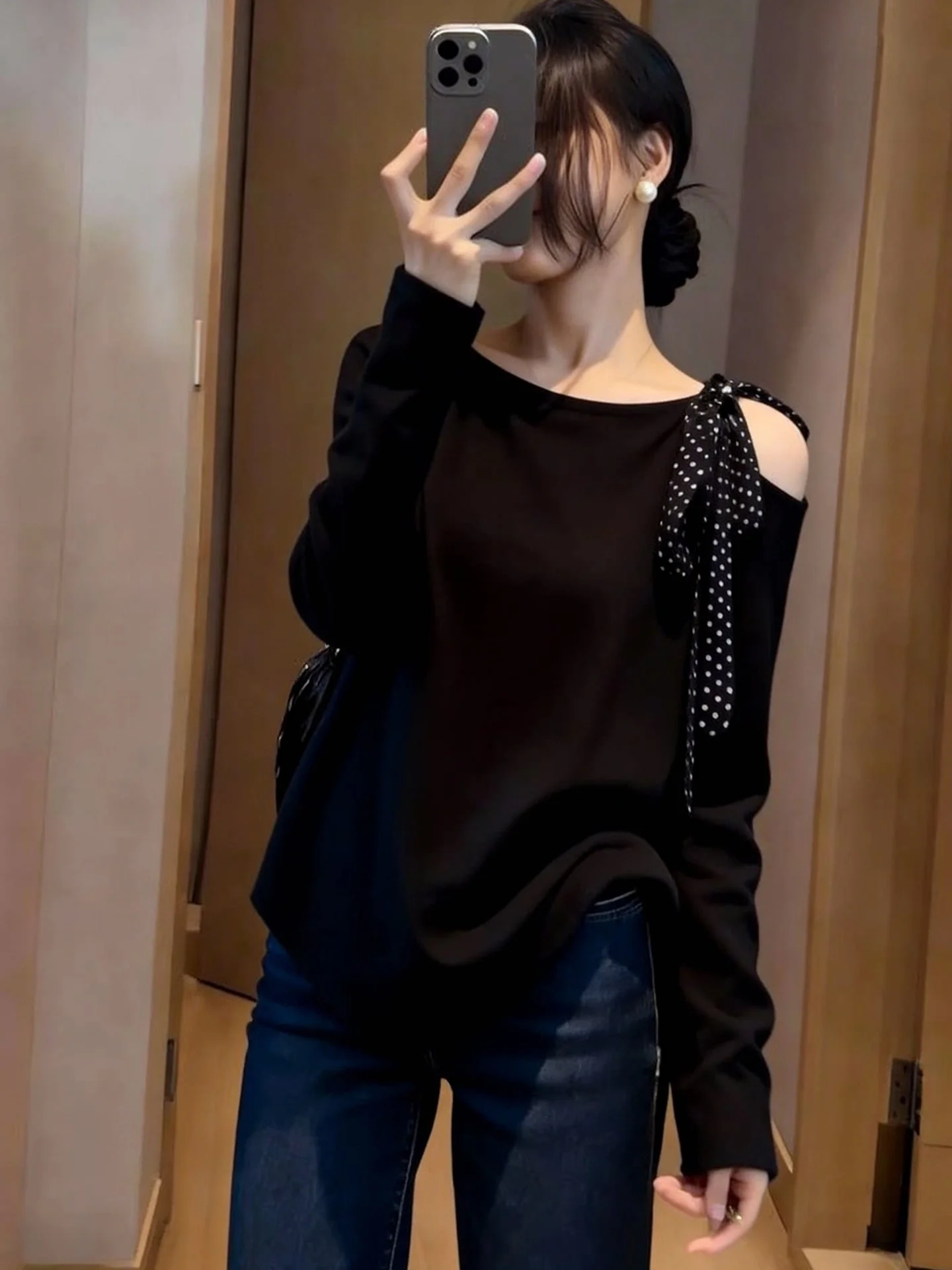 Spring Fashion Design Shoulder Bared Long Sleeve Loose Casual Versatile Simple Base Shirt Commute Style Korean Straight Cut
Spring Fashion Design Shoulder Bared Long Sleeve Loose Casual Versatile Simple Base Shirt Commute Style Korean Straight Cut