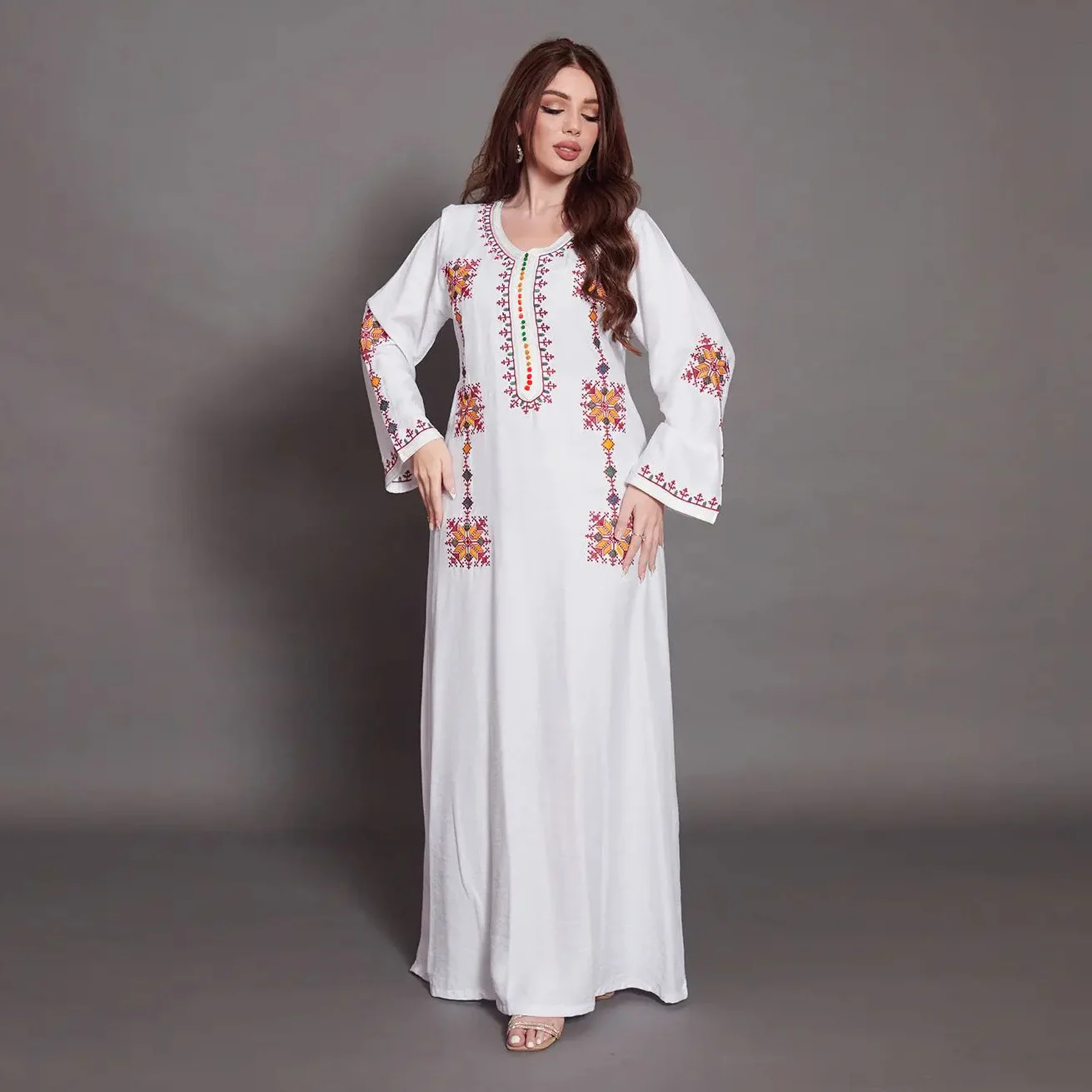 Ab338 Fashionable Women's Long Dress Embroidered Traditional Ethnic Dress Robe Abaya Ramadan Dubai Luxury Islam Elegant
Ab338 Fashionable Women's Long Dress Embroidered Traditional Ethnic Dress Robe Abaya Ramadan Dubai Luxury Islam Elegant