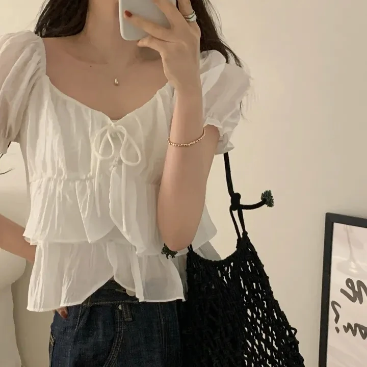 Fashionable Summer Short Sleeve Shirt Women's Loose Fit Chic Tie Neck Square Collar Breathable Cotton Bubble Sleeve Blouse
Fashionable Summer Short Sleeve Shirt Women's Loose Fit Chic Tie Neck Square Collar Breathable Cotton Bubble Sleeve Blouse