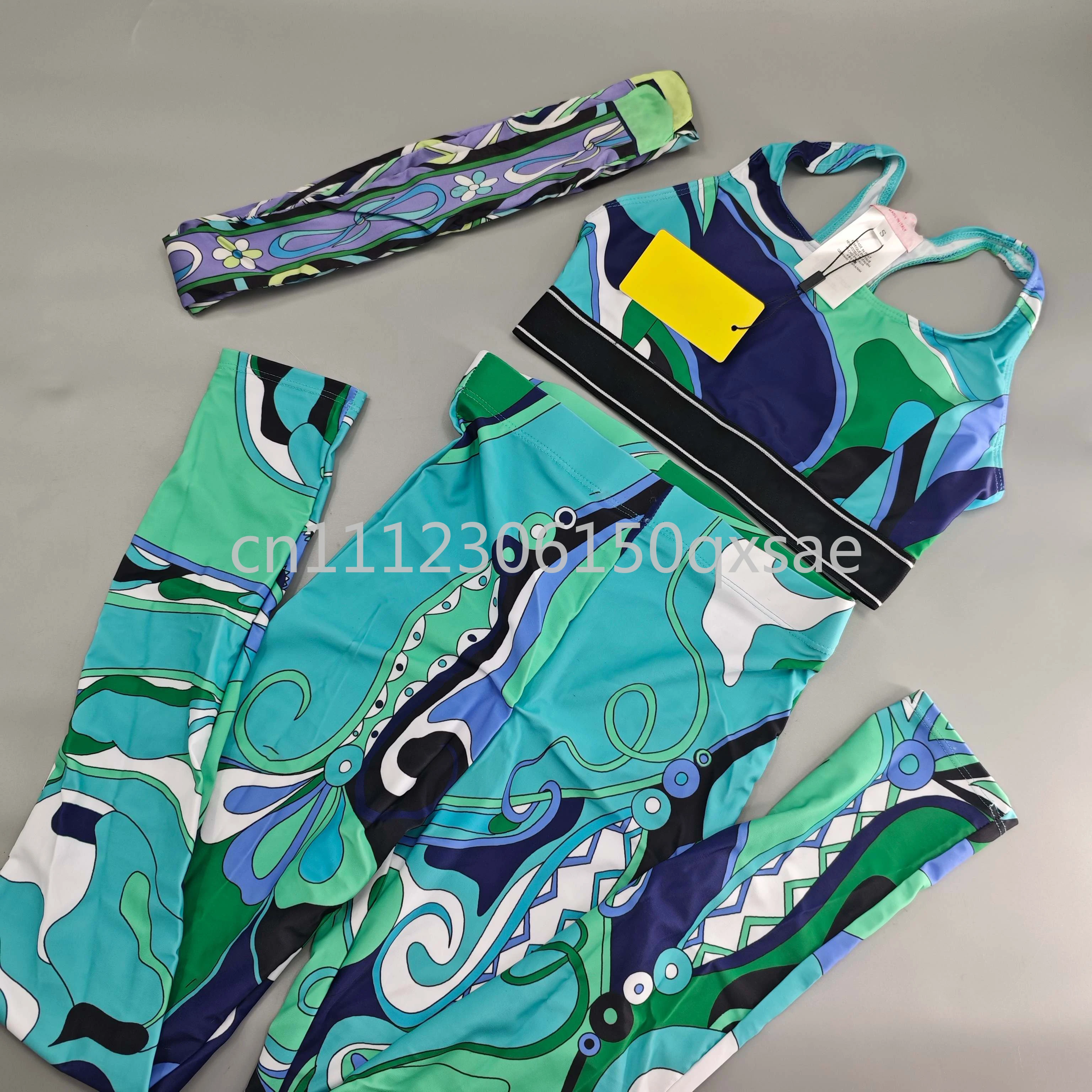 New Classic Women's Green Headband Yoga Sets with Letter Signature Logo Sports Sets Lady Swimwear Beachwear
New Classic Women's Green Headband Yoga Sets with Letter Signature Logo Sports Sets Lady Swimwear Beachwear