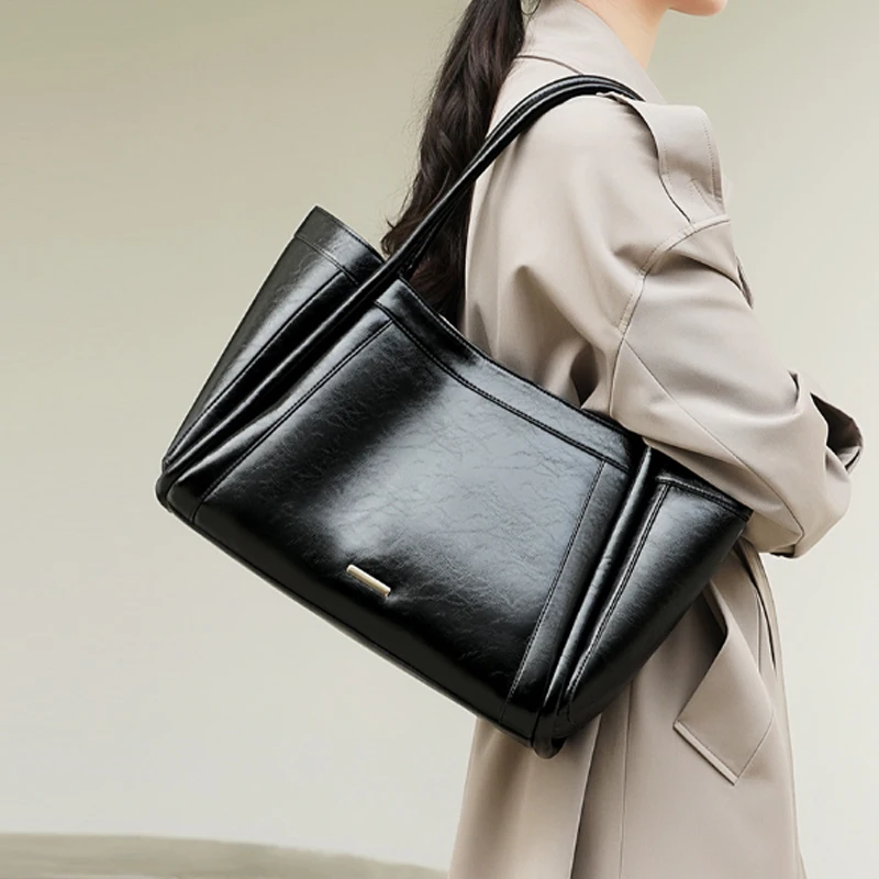 Large Capacity Women Bag Tote Bag High Quality Women Handbag Large Shoulder Bag New Commuter Underarm Bag
Large Capacity Women Bag Tote Bag High Quality Women Handbag Large Shoulder Bag New Commuter Underarm Bag
