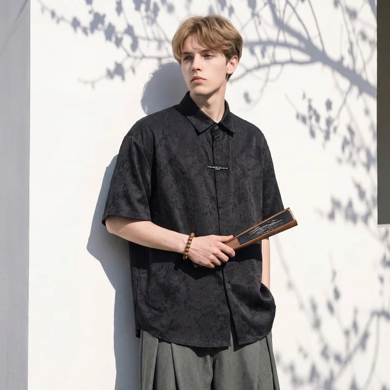 New Chinese-style Plum Blossom Texture Breathable Short-sleeved Shirt Men Summer Chinese Style High-end Metal One-button Casual
New Chinese-style Plum Blossom Texture Breathable Short-sleeved Shirt Men Summer Chinese Style High-end Metal One-button Casual