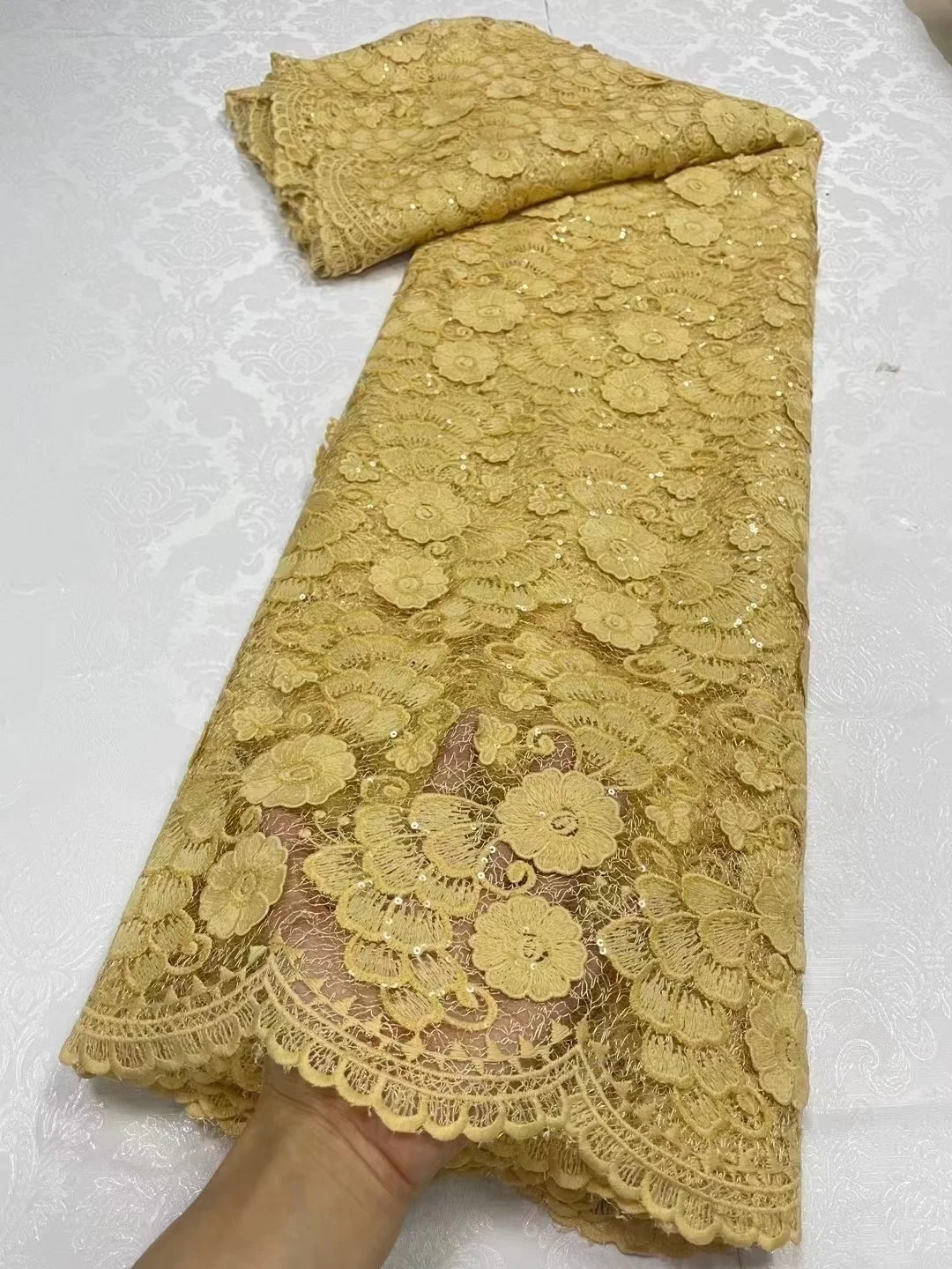 2024 Multicolor African Water Soluble Lace Fabric With Sequins High Quality 5 Yards Nigerian Cord Embroidered Fabric For Party
2024 Multicolor African Water Soluble Lace Fabric With Sequins High Quality 5 Yards Nigerian Cord Embroidered Fabric For Party