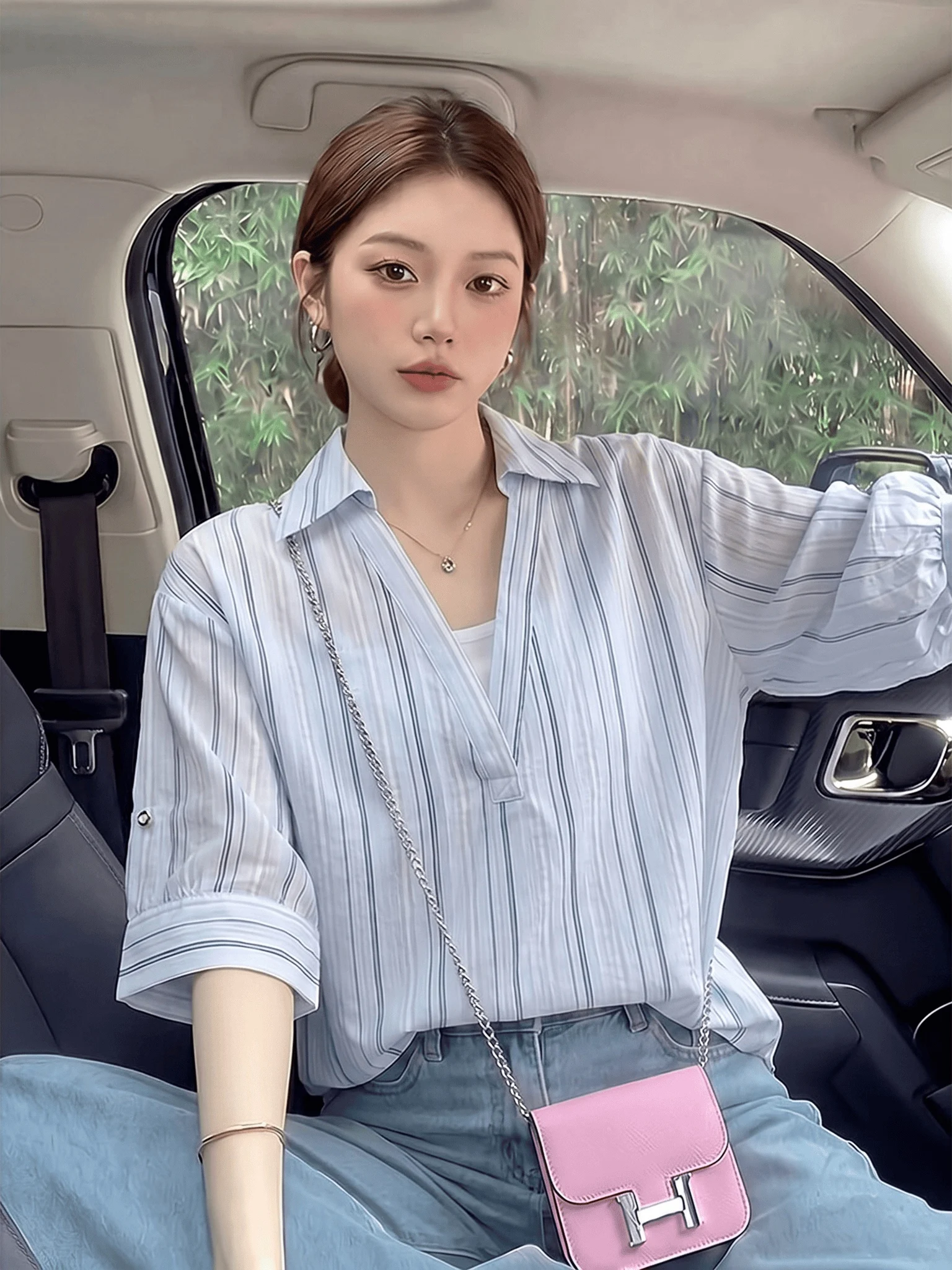 Light Blue Striped V-Neck Short Sleeve Shirt Women's Summer New Style plus Size Big MM Fake Two-Piece Top Korean Style Commute
Light Blue Striped V-Neck Short Sleeve Shirt Women's Summer New Style plus Size Big MM Fake Two-Piece Top Korean Style Commute