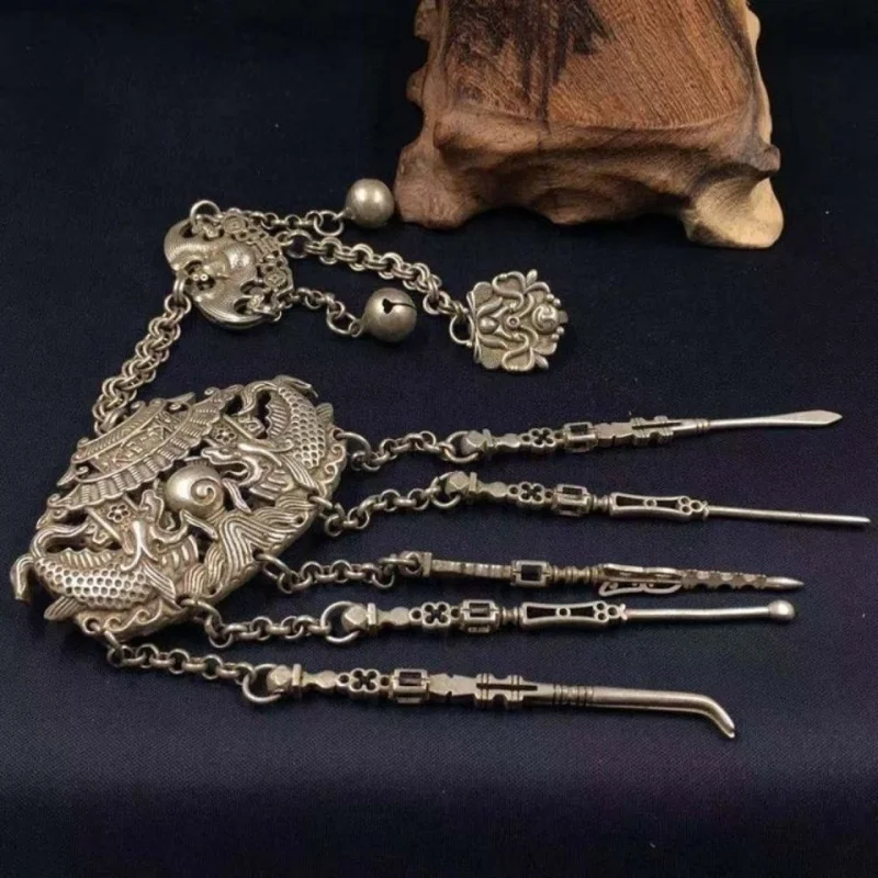 Antique Miscellaneous Collection Imitation Ancient Fish Leaping Over the Dragon Gate Silver Lock Piece Copper Lock Piece Five Bl
Antique Miscellaneous Collection Imitation Ancient Fish Leaping Over the Dragon Gate Silver Lock Piece Copper Lock Piece Five Bl