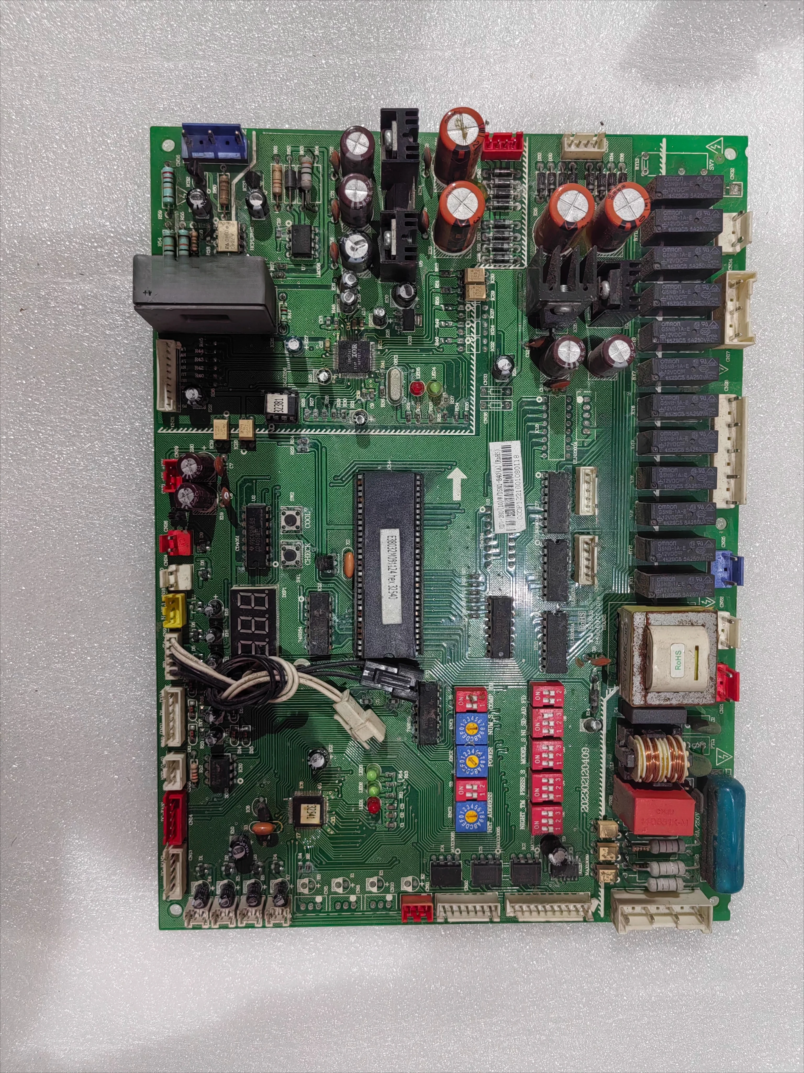 Suitable for Midea central air conditioning main board MDV-280 (10) W/DSN1-840 (A) 202302120409
Suitable for Midea central air conditioning main board MDV-280 (10) W/DSN1-840 (A) 202302120409