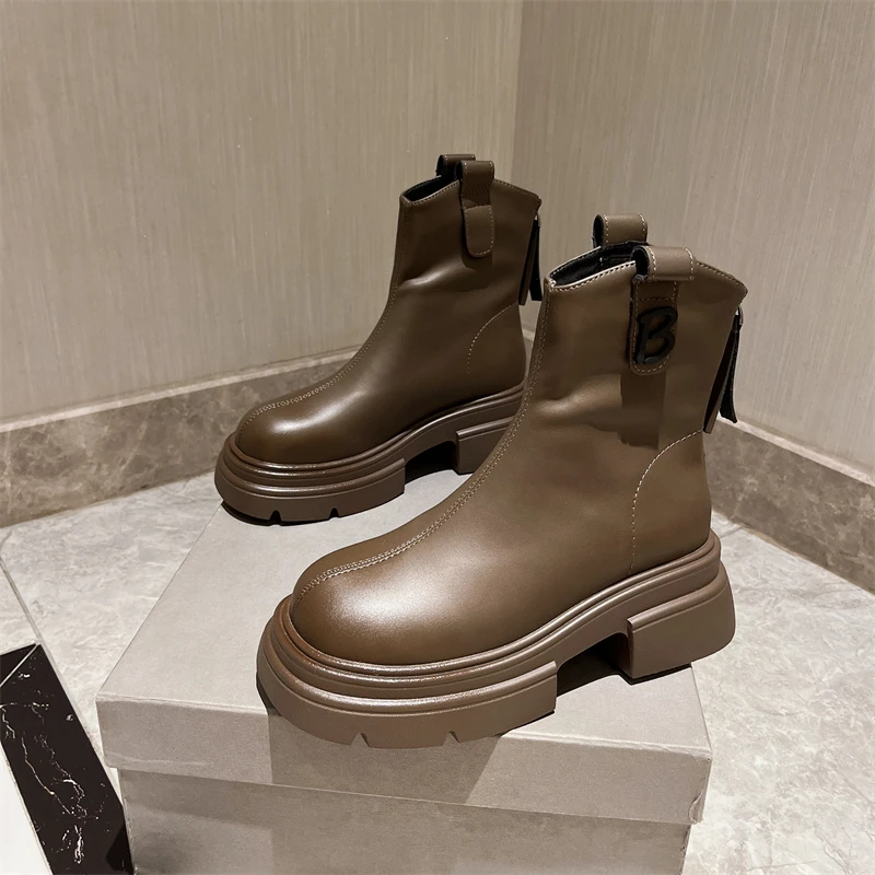 2023 High Quality Women's Shoes Zipper Women's Boots Autumn Round Toe Solid Short Barrel Platform Large Size Fashion Boots
2023 High Quality Women's Shoes Zipper Women's Boots Autumn Round Toe Solid Short Barrel Platform Large Size Fashion Boots