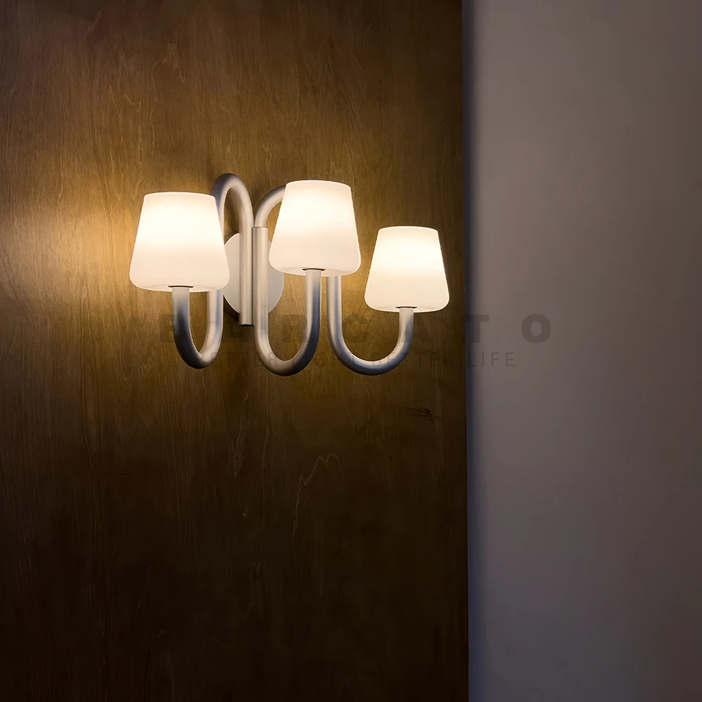 Creative Design Wall Lamp 3 Heads Living Room Dining Room Bedroom Corridor Lamps Aluminum Glass Home Decoration Wall Lights
Creative Design Wall Lamp 3 Heads Living Room Dining Room Bedroom Corridor Lamps Aluminum Glass Home Decoration Wall Lights