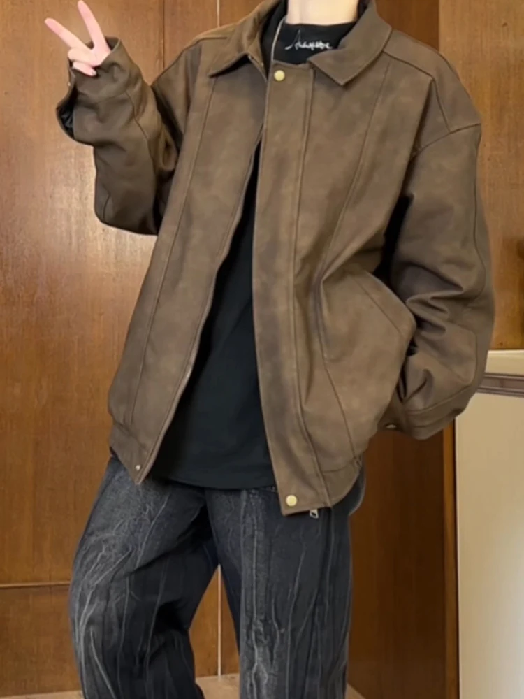 Мужская коричневая кожаная куртка с матовой отделкой и хлопковыми вставками, мотоциклетная куртка, куртка-пилот, верхняя одежда для весны, осени и зимы, модная.
Мужская коричневая кожаная куртка с матовой отделкой и хлопковыми вставками, мотоциклетная куртка, куртка-пилот, верхняя одежда для весны, осени и зимы, модная.