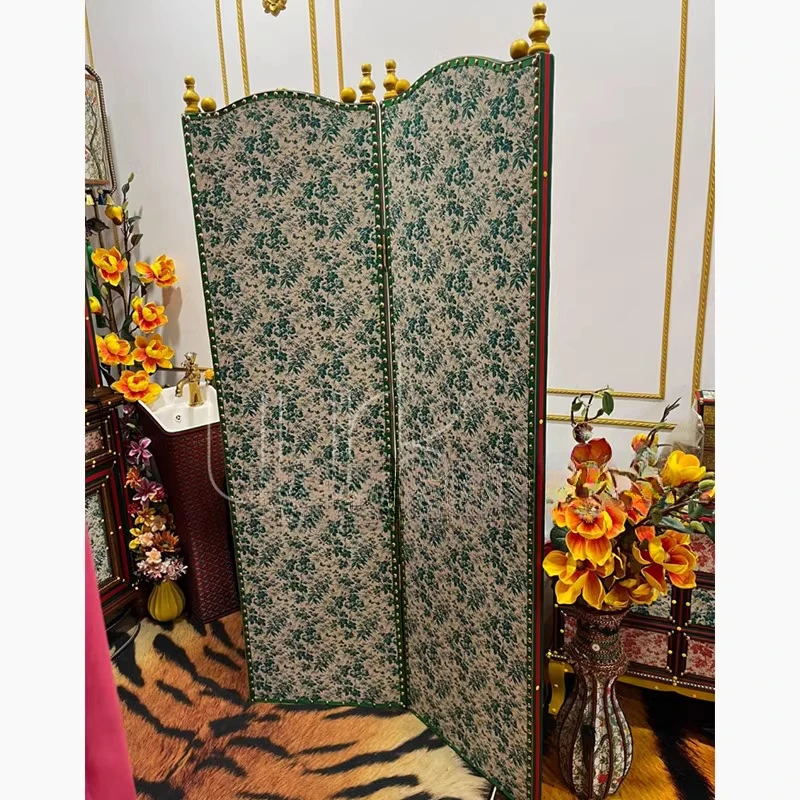 French solid wood folding screen partition light retro clothing high-end store furnishings decoration mobile shutter
French solid wood folding screen partition light retro clothing high-end store furnishings decoration mobile shutter