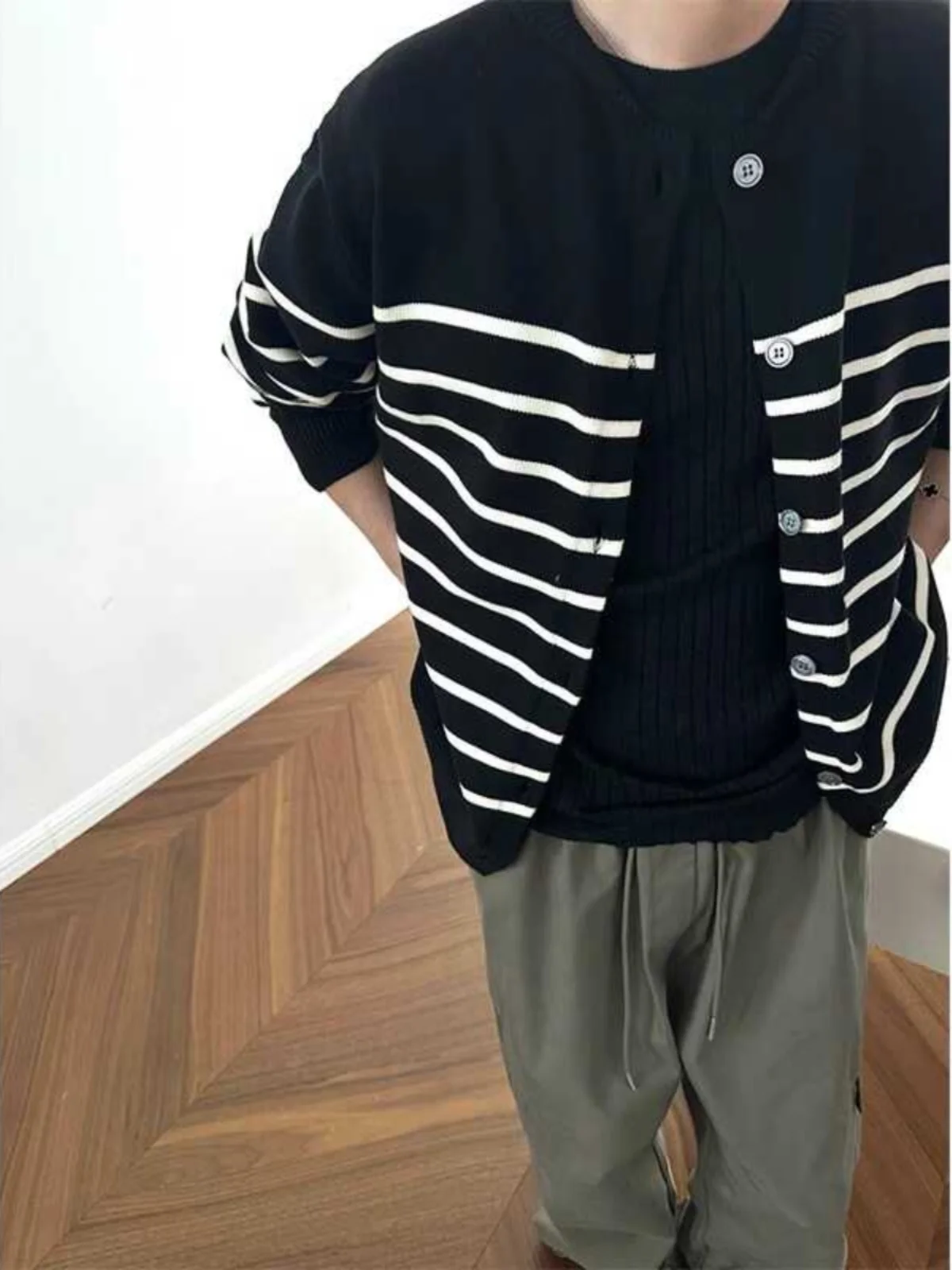 Classic Striped Knit Cardigan Jaet Men's Casual Versatile Long Sve Sweater Outerwear Faionable Korean Sle Spring Autumn
Classic Striped Knit Cardigan Jaet Men's Casual Versatile Long Sve Sweater Outerwear Faionable Korean Sle Spring Autumn