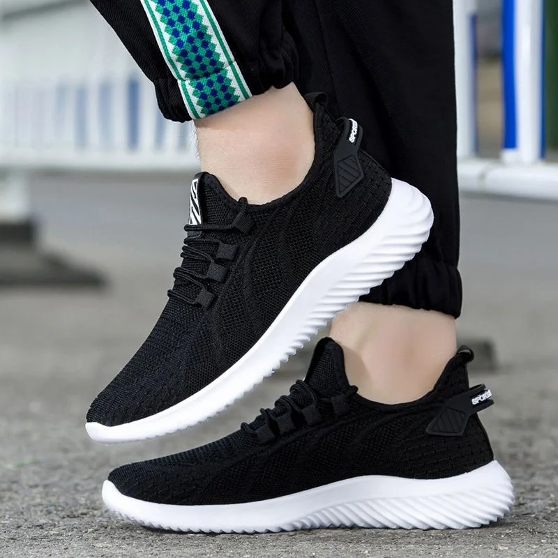 New men's fly-woven sports shoes fashion trendy shoes simple solid color casual shoes trend comfortable running men's shoes
New men's fly-woven sports shoes fashion trendy shoes simple solid color casual shoes trend comfortable running men's shoes
