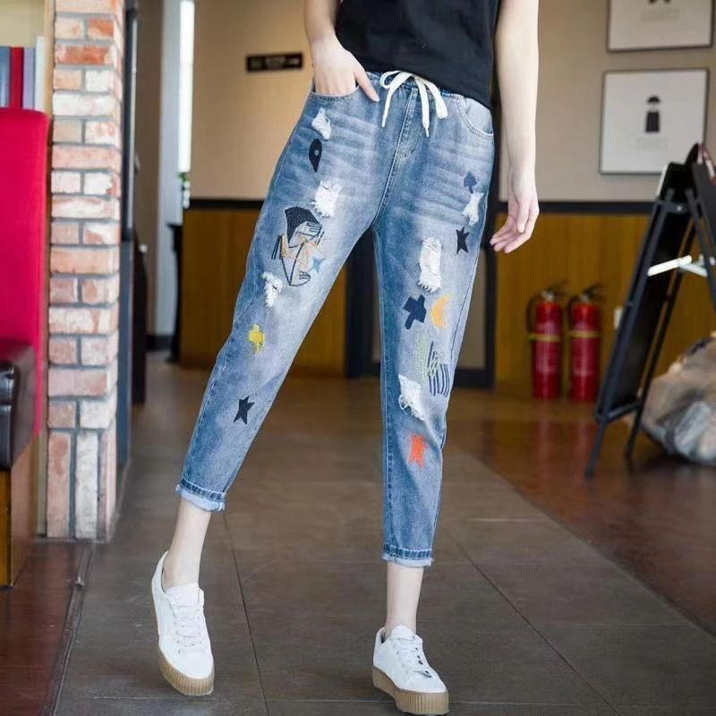 Women's Retro Embroidered Jeans Baggy High Waist Harem Pants Loose Elastic Waist Denim Trousers Spring Casual Nine Points
Women's Retro Embroidered Jeans Baggy High Waist Harem Pants Loose Elastic Waist Denim Trousers Spring Casual Nine Points