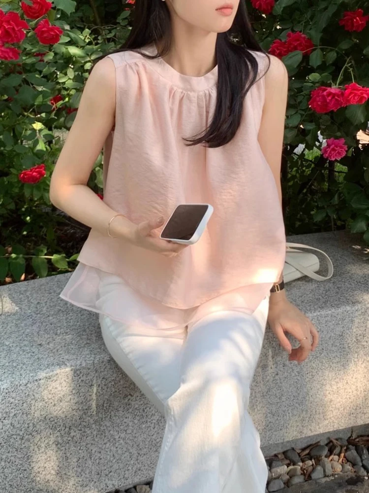 Liangliang Gentle Wind Splicing Double Layer Me Vest irt Women Summer New Ele Folded Loose Top Korean Sle Loose Fit
Liangliang Gentle Wind Splicing Double Layer Me Vest irt Women Summer New Ele Folded Loose Top Korean Sle Loose Fit