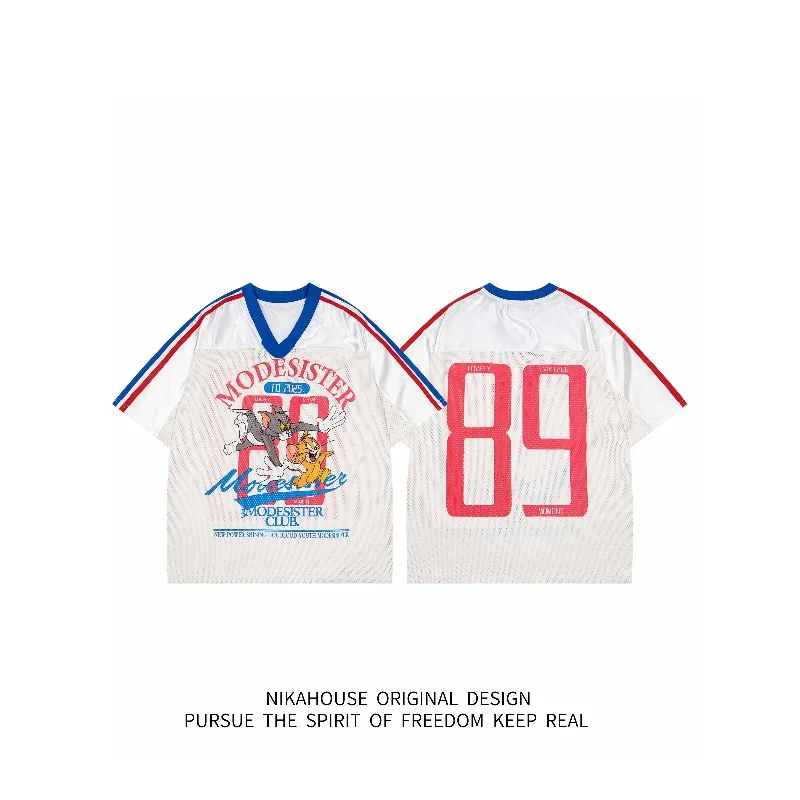 Спортивный трикотаж с героями мультфильмов в американском стиле ретро, футболка с V-образным вырезом и короткими рукавами, свободный быстросохнущий повседневный топ
Спортивный трикотаж с героями мультфильмов в американском стиле ретро, футболка с V-образным вырезом и короткими рукавами, свободный быстросохнущий повседневный топ