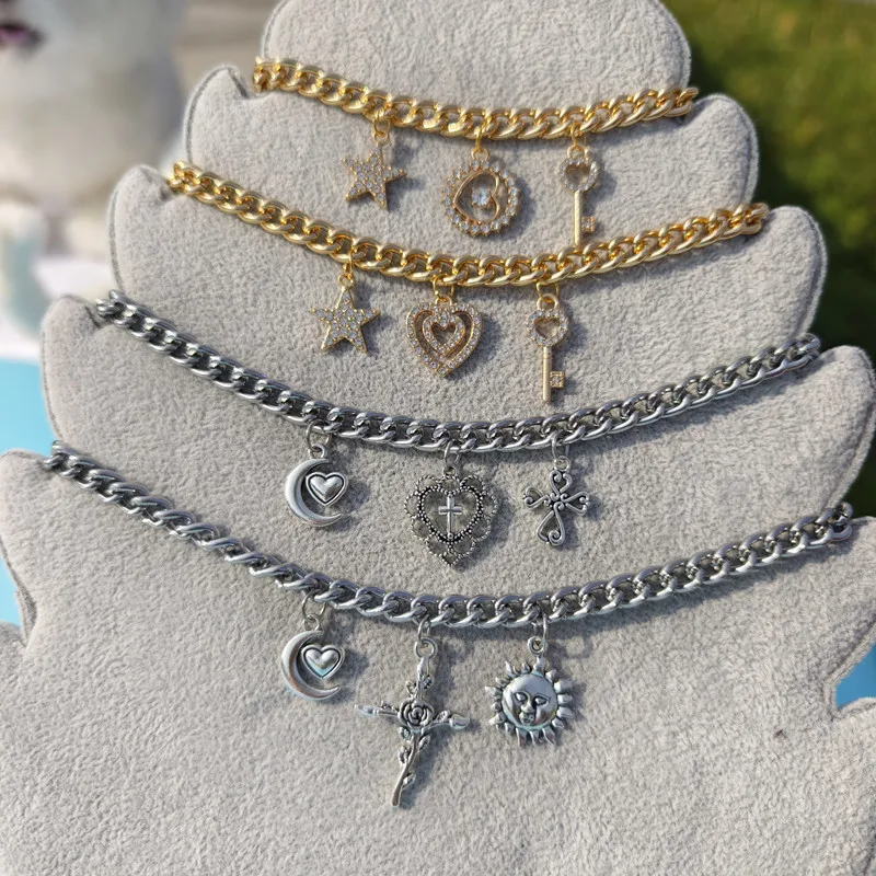 Ювелирное ожерелье с подвеской в виде принцессы и кошки, ошейник для домашних животных со стразами, милый щенок, собака, чихуахуа, ошейник со стразами, цепочка
Ювелирное ожерелье с подвеской в виде принцессы и кошки, ошейник для домашних животных со стразами, милый щенок, собака, чихуахуа, ошейник со стразами, цепочка