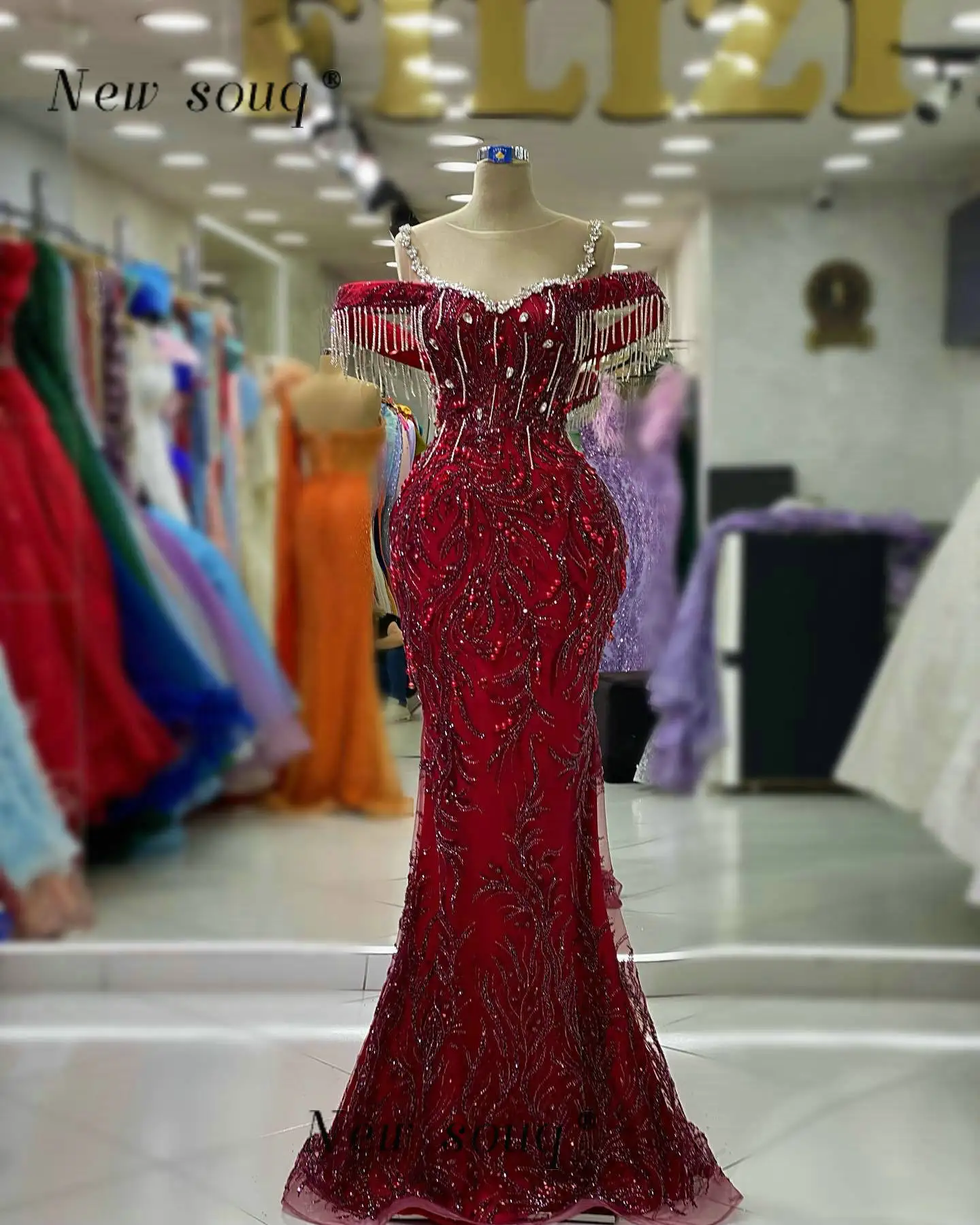 Long Burgundy Off the Shoulder Mermaid Sequined Evening Dresses Emblished with Silver Crystals Chains Night Party Gowns 2023
Long Burgundy Off the Shoulder Mermaid Sequined Evening Dresses Emblished with Silver Crystals Chains Night Party Gowns 2023