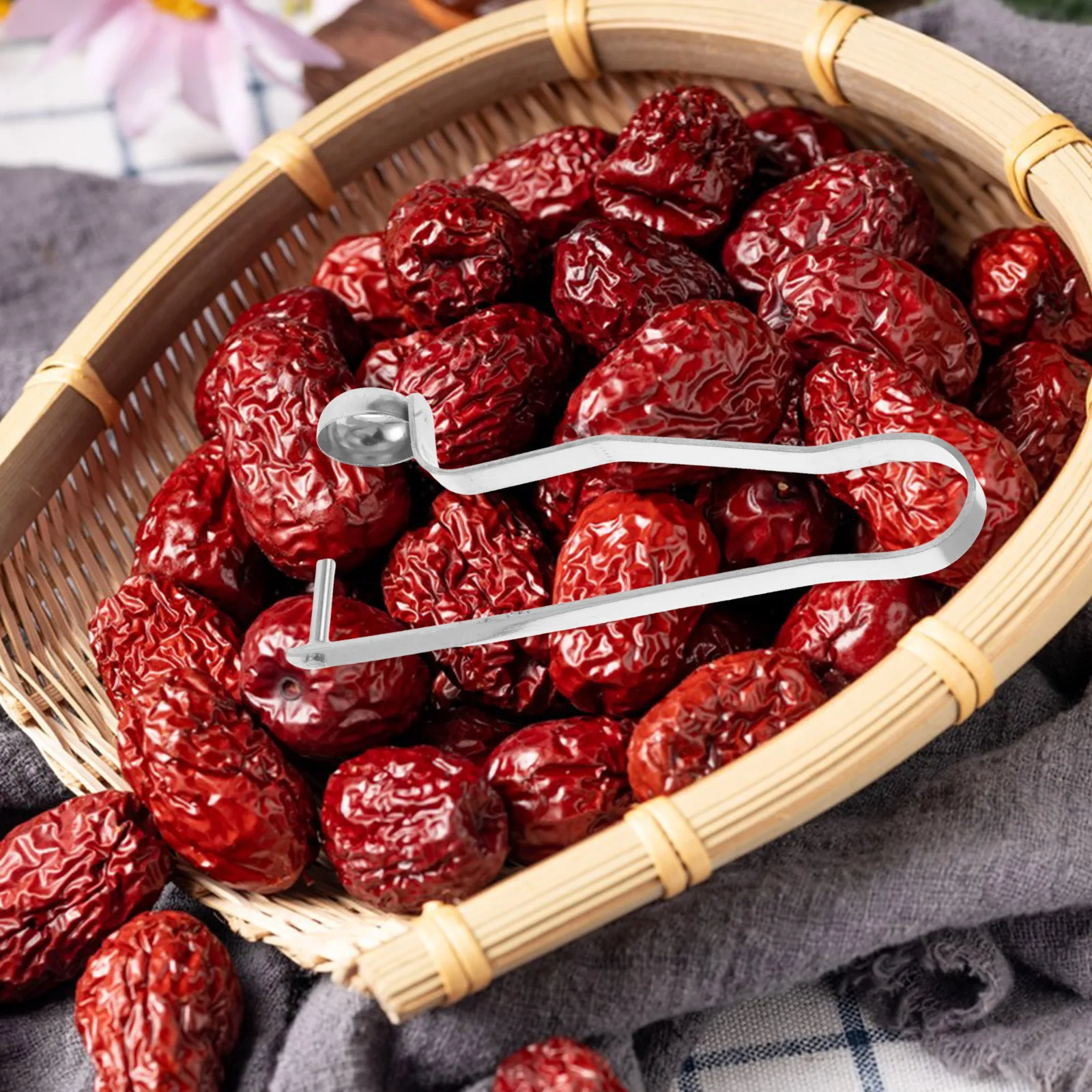 2pcs Stainless Steel Jujube Corer Efficient Dates Pitter Cherry Pit Tool Multifunctional Fruit Core Remover For Home Kitchen
2pcs Stainless Steel Jujube Corer Efficient Dates Pitter Cherry Pit Tool Multifunctional Fruit Core Remover For Home Kitchen