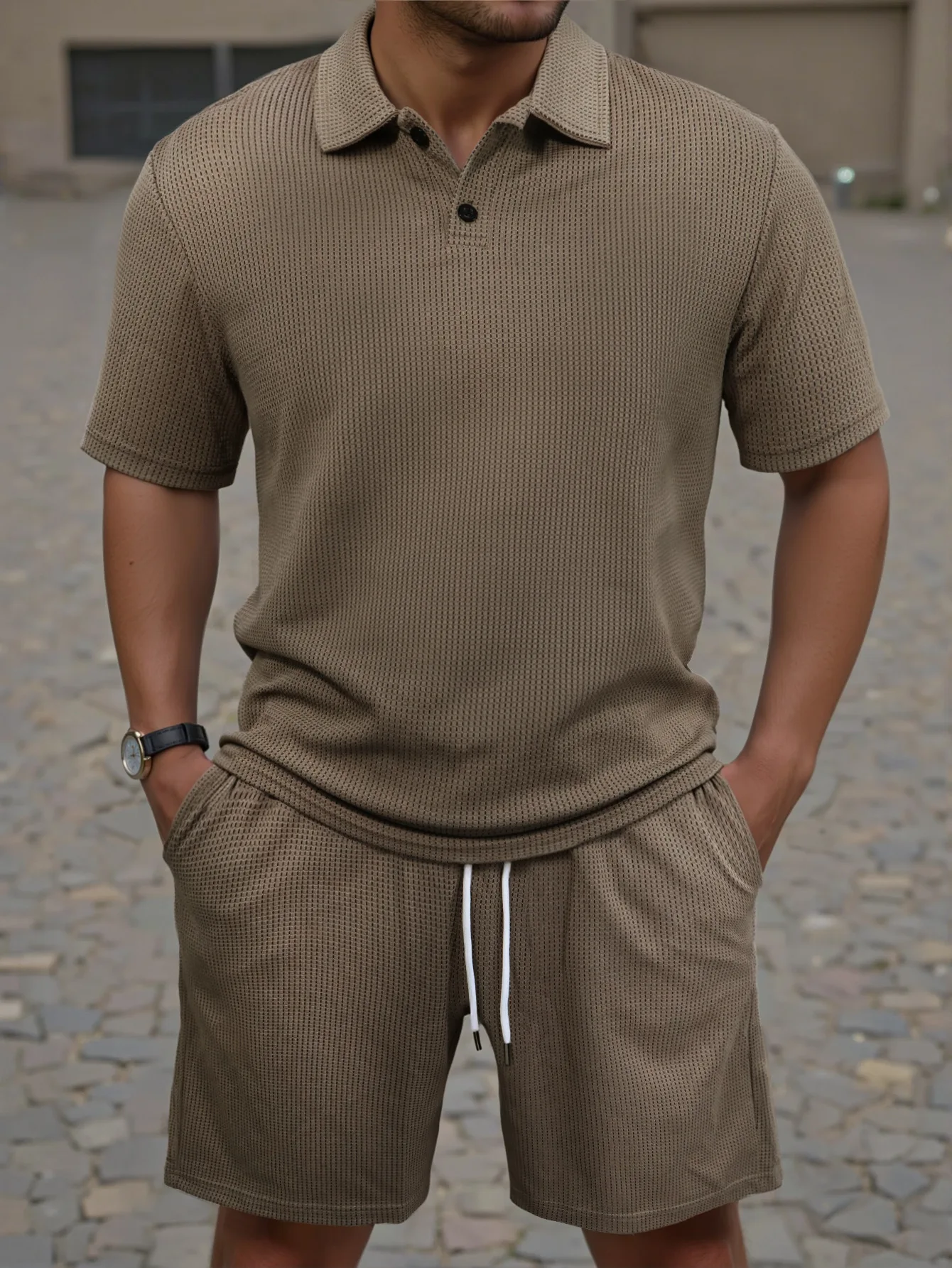 Летняя мужская повседневная рубашка-поло в европейском стиле с полосатым воротником и короткими рукавами, размер ЕС, комплект футболок для мужчин
Летняя мужская повседневная рубашка-поло в европейском стиле с полосатым воротником и короткими рукавами, размер ЕС, комплект футболок для мужчин