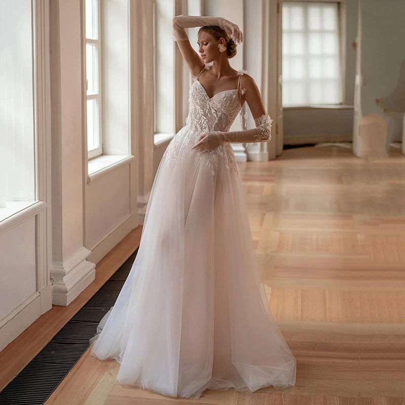 Eightree 2025 A-Line Wedding Dresses Spaghetti Straps Appliques Sweetheart Bride Dress Boho Beach Wedding Prom Gown Custom Size
Eightree 2025 A-Line Wedding Dresses Spaghetti Straps Appliques Sweetheart Bride Dress Boho Beach Wedding Prom Gown Custom Size