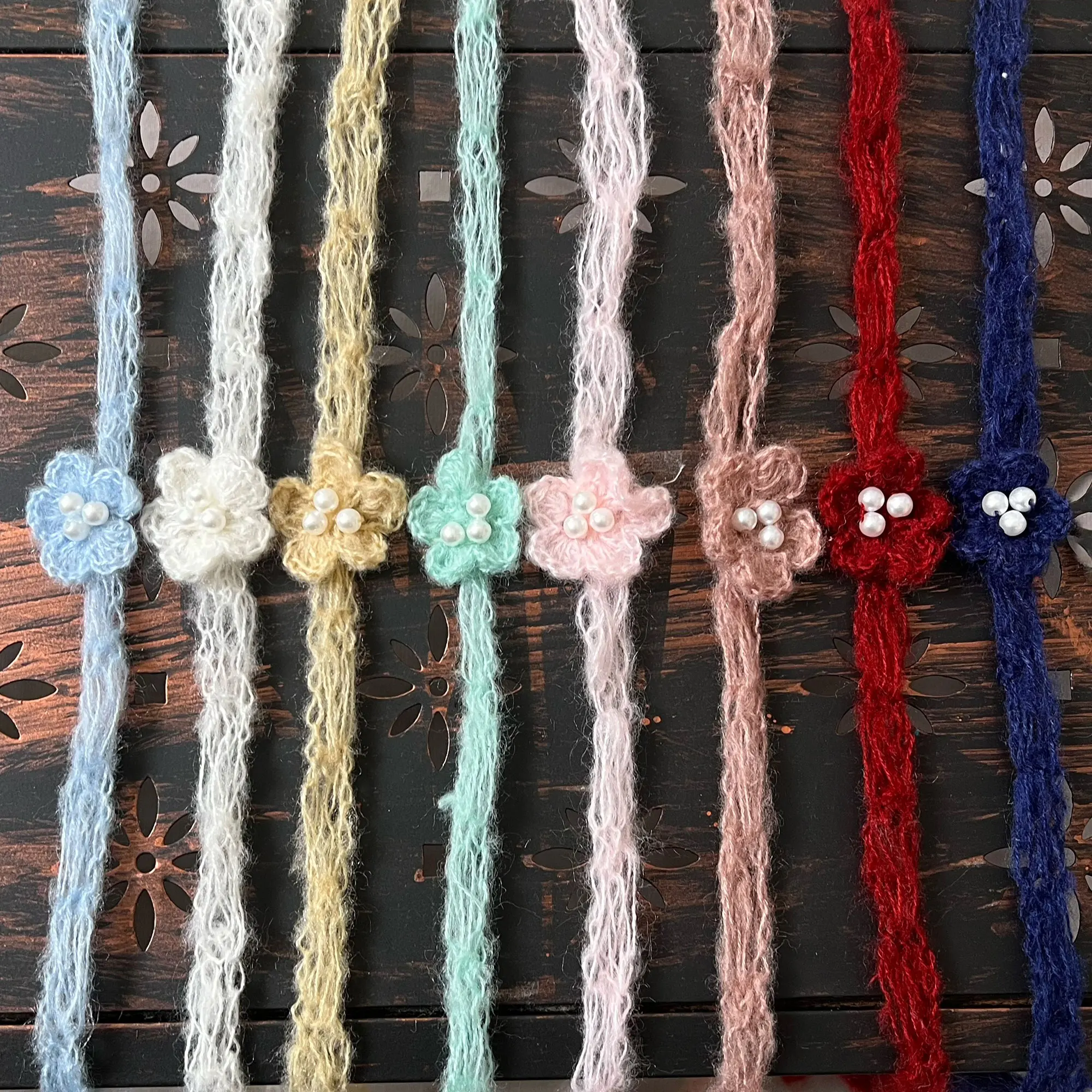 Handmade Mohair Crochet 5-Petal Flower Hair Clip with Pearl Center for Newborn Baby Girl Photo Prop Infant Photoshoot Accessory
Handmade Mohair Crochet 5-Petal Flower Hair Clip with Pearl Center for Newborn Baby Girl Photo Prop Infant Photoshoot Accessory