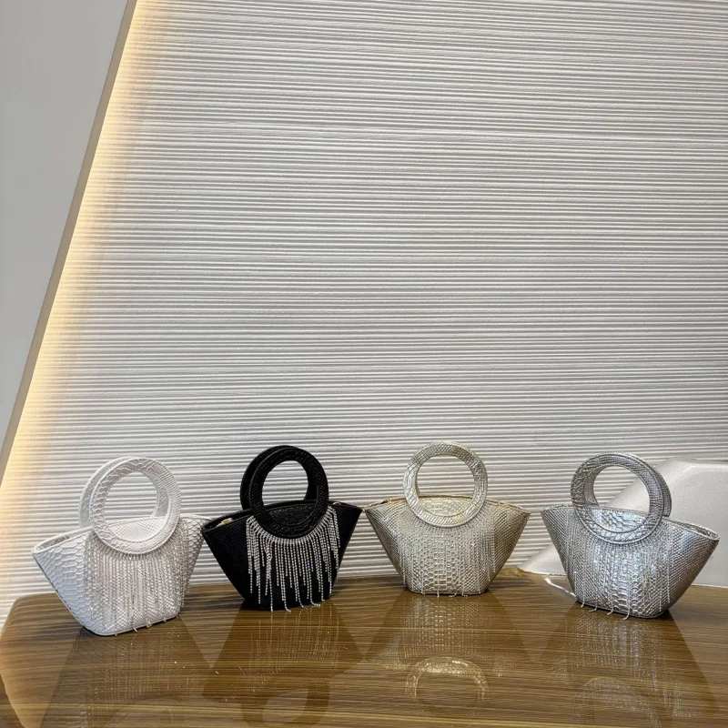 Women's New European and American Retro Tassel Basket Bag, Handbag, Shoulder Bag, Crossbody Bag
Women's New European and American Retro Tassel Basket Bag, Handbag, Shoulder Bag, Crossbody Bag