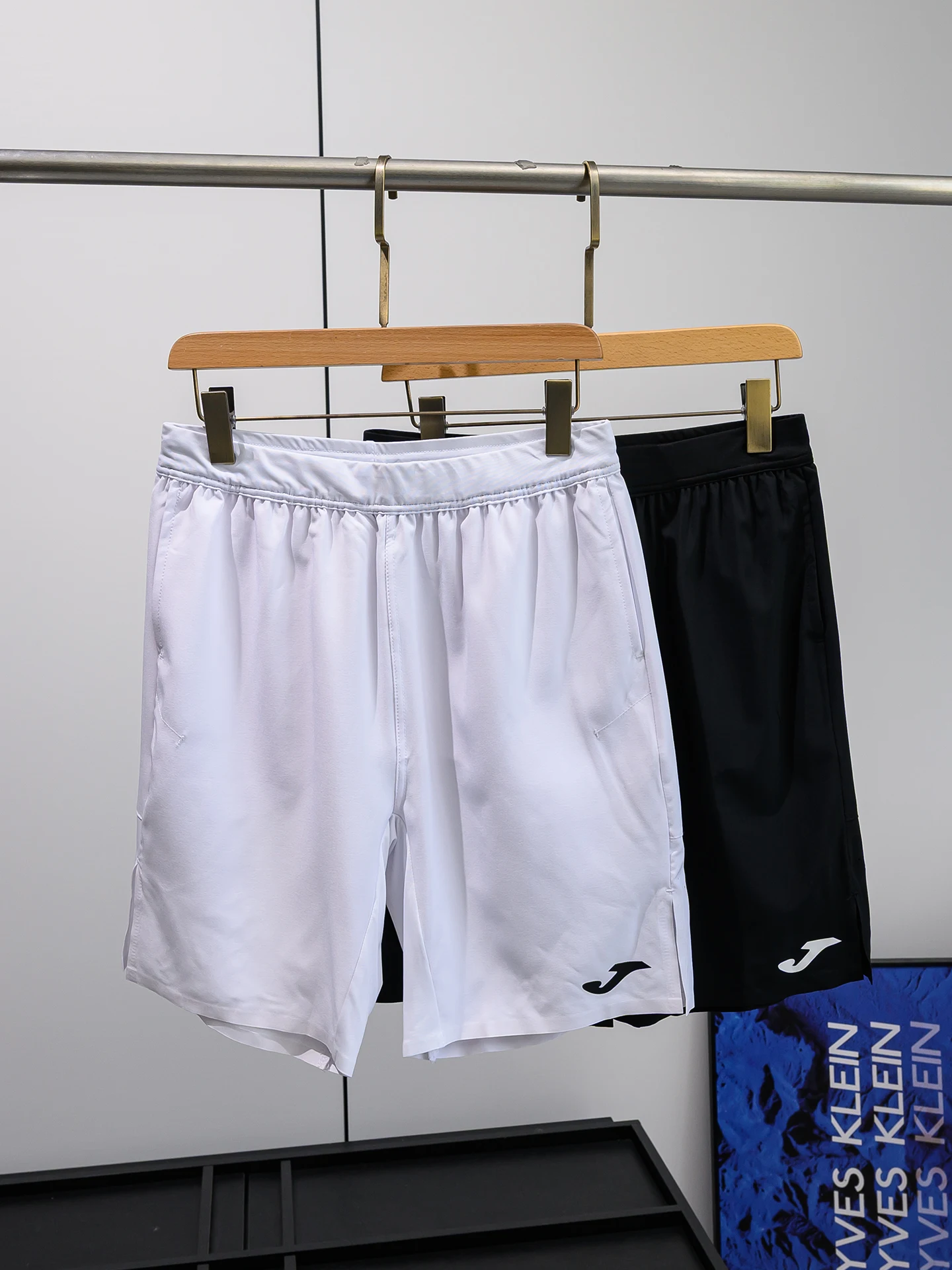 Outdoor Sports Men's Comfortable Breathable High Elasticity Smooth Cool Feeling Casual Elastic Waist Shorts Summer Leisure
Outdoor Sports Men's Comfortable Breathable High Elasticity Smooth Cool Feeling Casual Elastic Waist Shorts Summer Leisure