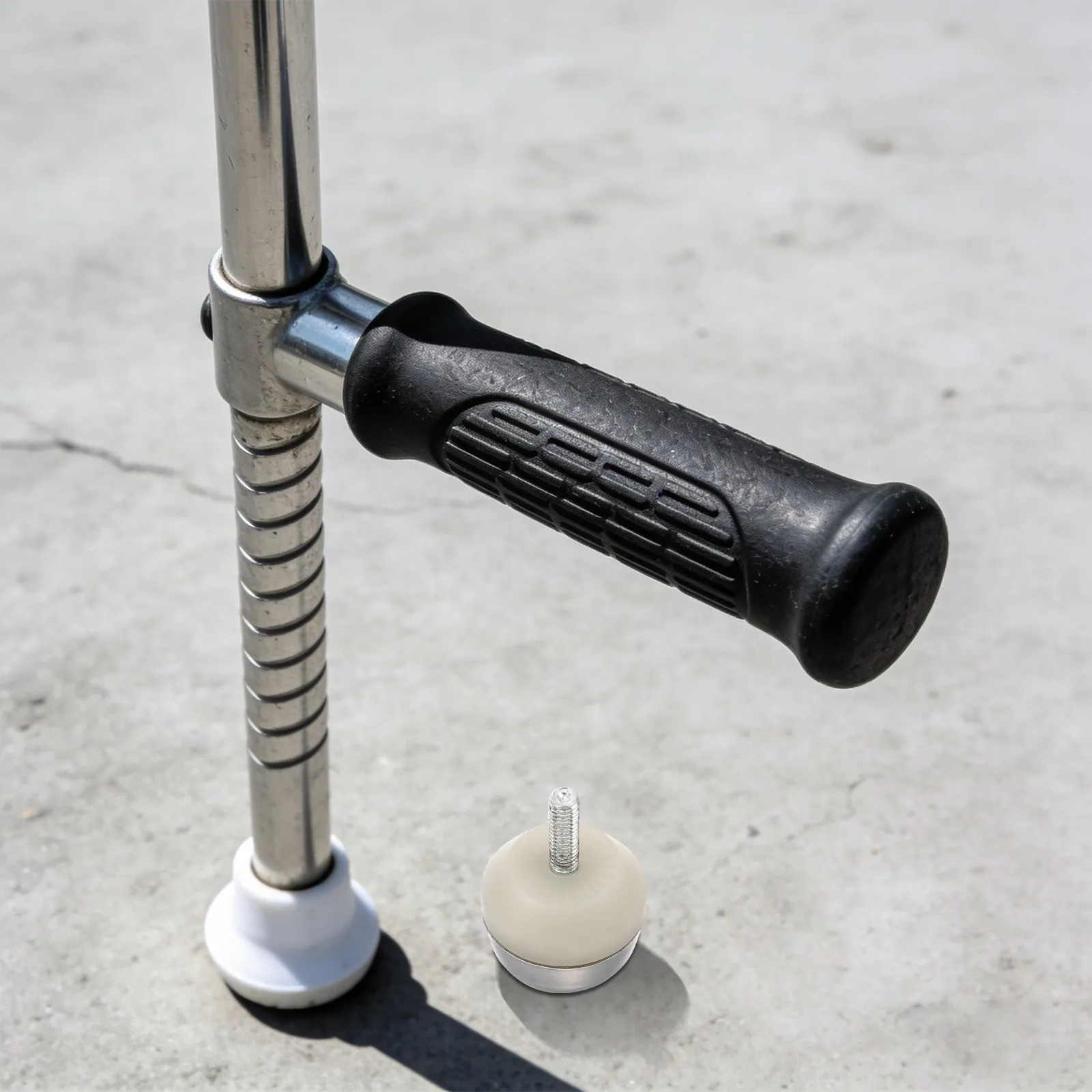 Rolling Cane Tip for Blind Walking Stick Glow in Dark Rotating Ball Design 30Mm Lightweight Stable Outdoor Indoor Safety Cane
Rolling Cane Tip for Blind Walking Stick Glow in Dark Rotating Ball Design 30Mm Lightweight Stable Outdoor Indoor Safety Cane