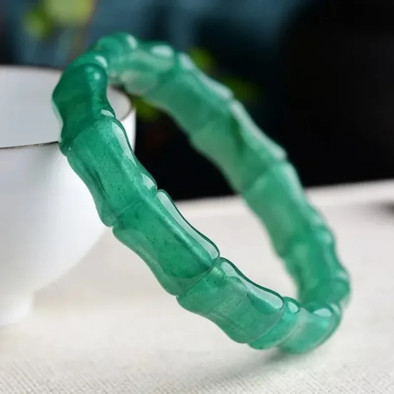 Dongling Jade Hand Bracelet Full Green Light Green Ice Flower Men's and Women's Fashion Bracelet
Dongling Jade Hand Bracelet Full Green Light Green Ice Flower Men's and Women's Fashion Bracelet