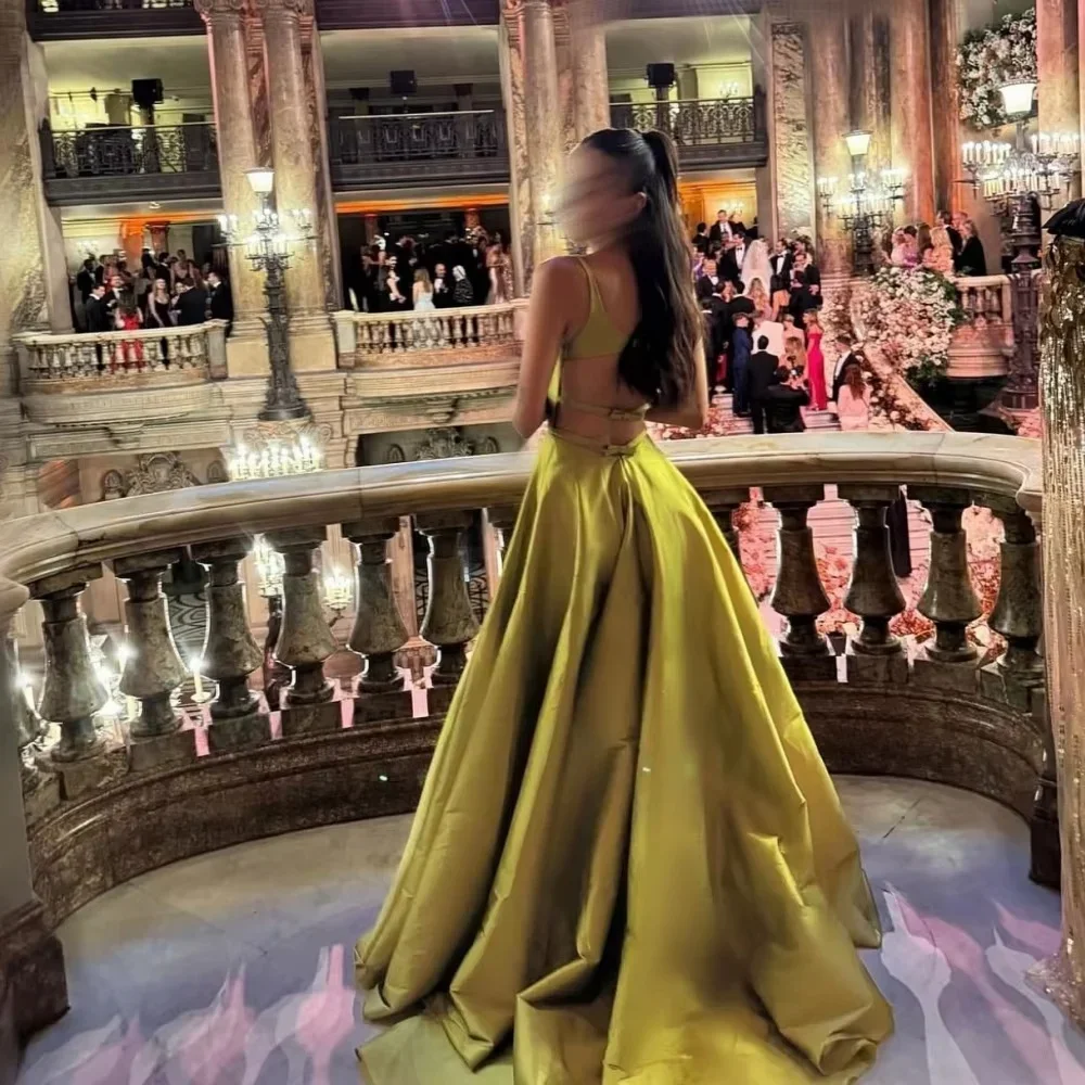 Eelgant Hunter Green Evening Dress 2026 Spaghetti Strap Square Collar Bow Back Satin Long Prom Formal Party Gowns Birthday
Eelgant Hunter Green Evening Dress 2026 Spaghetti Strap Square Collar Bow Back Satin Long Prom Formal Party Gowns Birthday