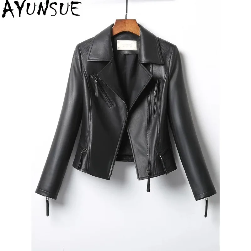 AYUNSUE Women's Sheepskin Jackets Motorcycle Style Short Black Outerwears Fashion Casual Real Leather Jacket Woman Clothes
AYUNSUE Women's Sheepskin Jackets Motorcycle Style Short Black Outerwears Fashion Casual Real Leather Jacket Woman Clothes