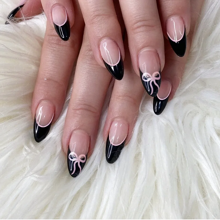Y2K Girls Fake Nails Black French Tip Almond Press on Nails Pink Bowknot Design Korean Charm False Nail Women DIY Manicure 24Pcs
Y2K Girls Fake Nails Black French Tip Almond Press on Nails Pink Bowknot Design Korean Charm False Nail Women DIY Manicure 24Pcs